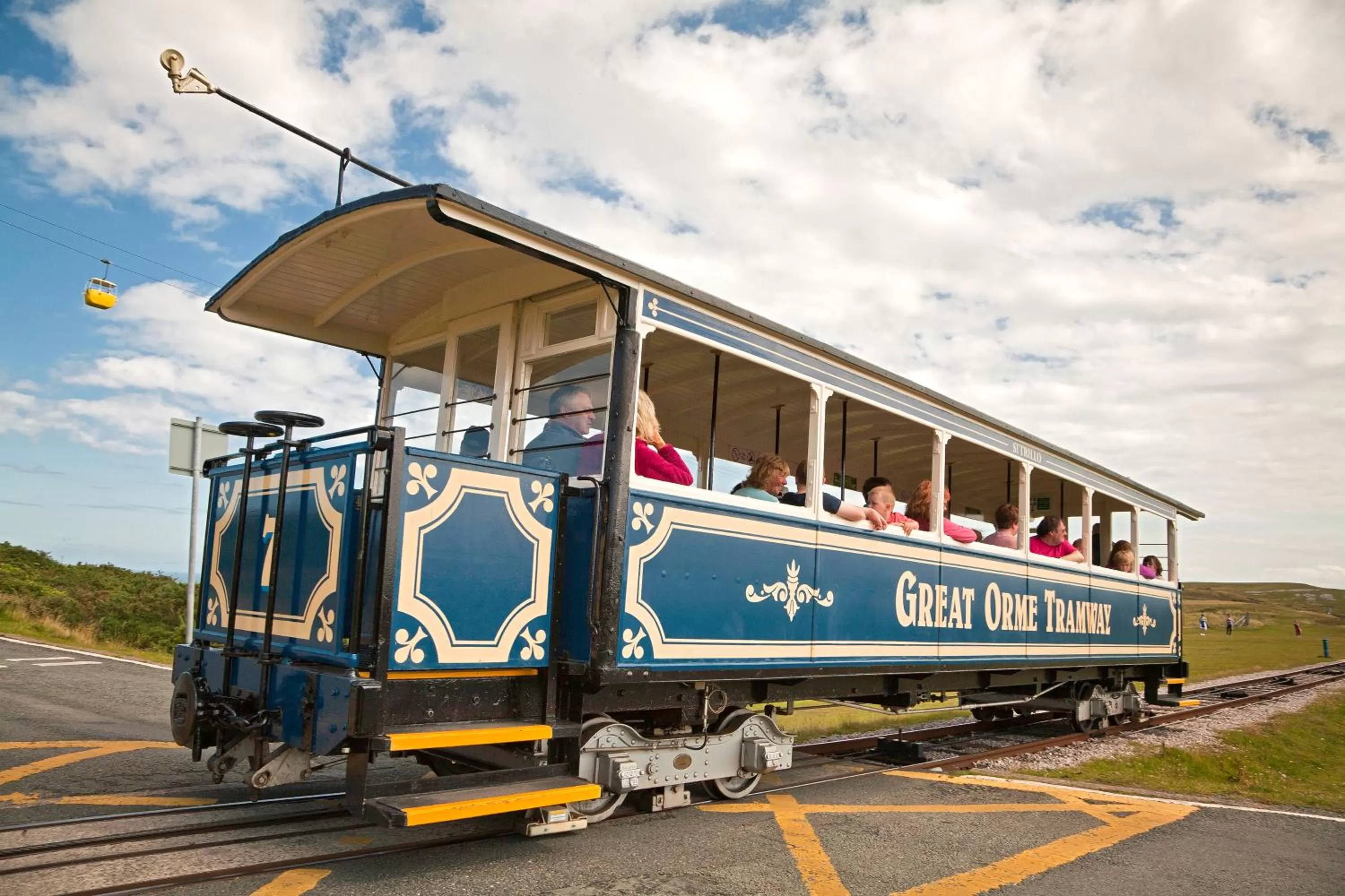Area and facilities in The Broadway Hotel