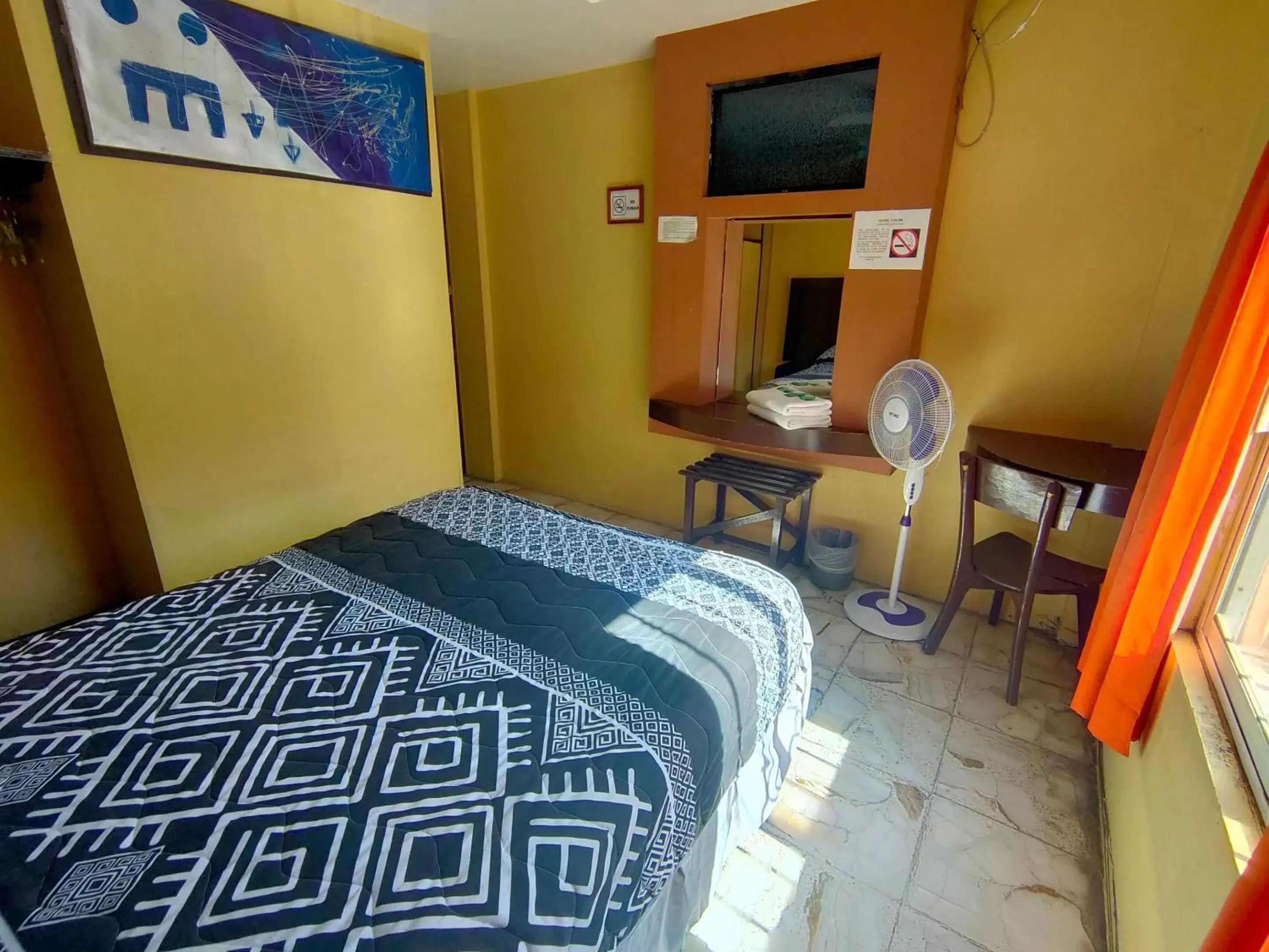 Bedroom, Bed in OYO Hotel Colón, Plaza Bicentenario, Zacatecas Centro