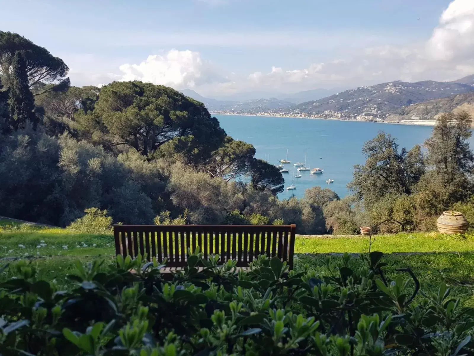 Garden view in Grand Hotel Dei Castelli