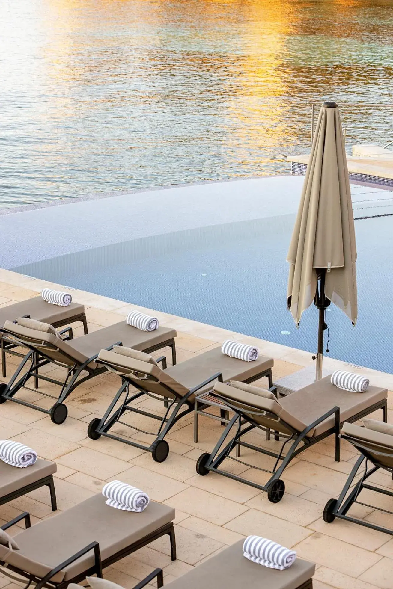 Swimming Pool in Hotel Hospes Maricel y Spa