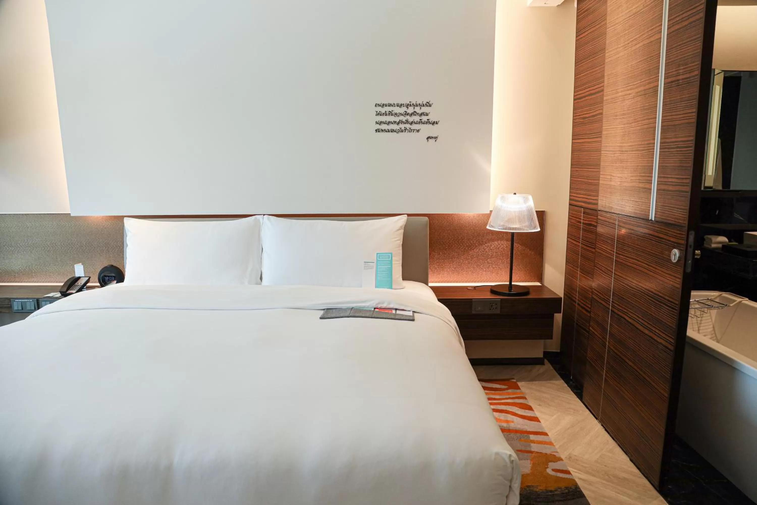 Bed in Le Meridien Bangkok