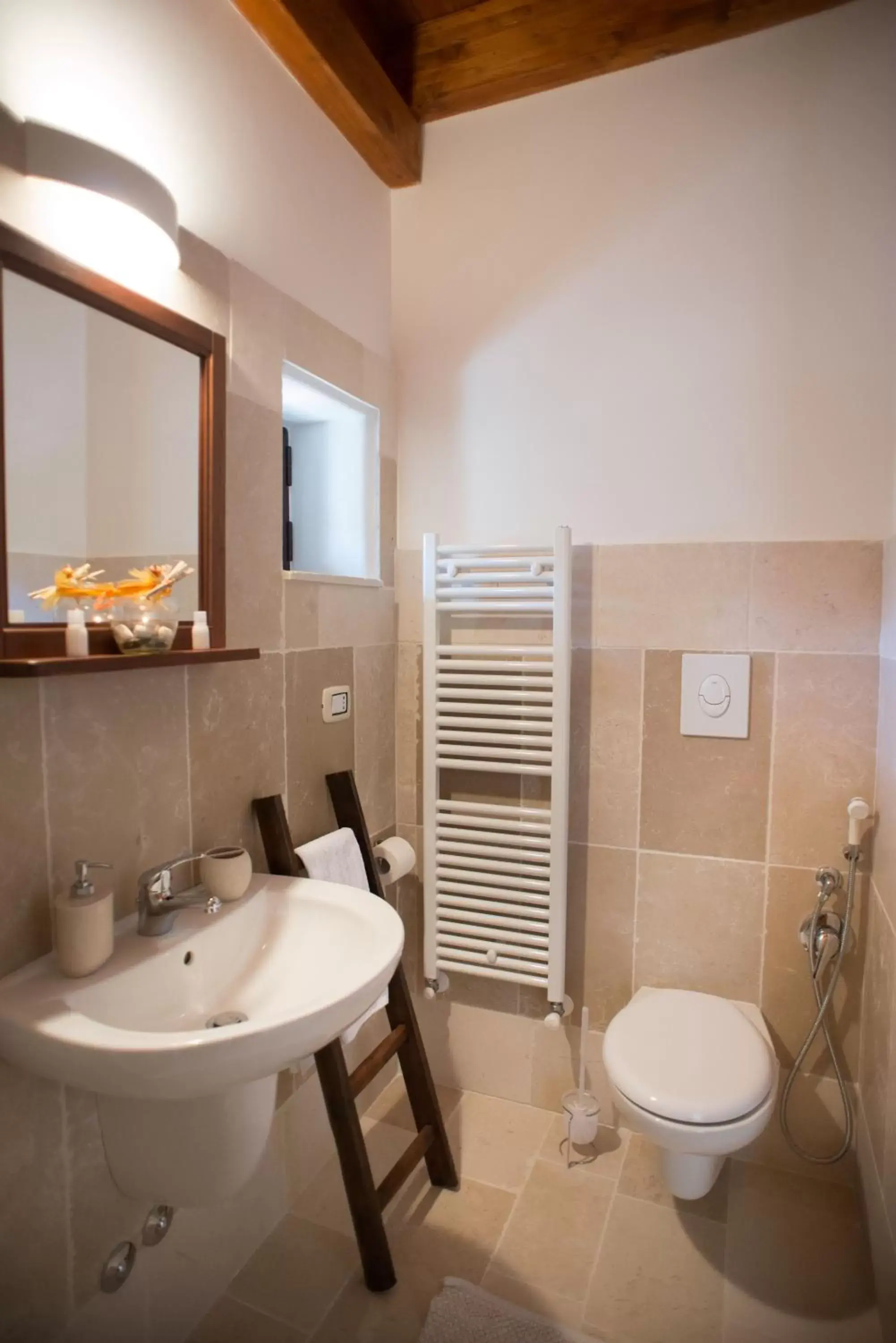 Bathroom in Grandi Trulli Bed & Breakfast