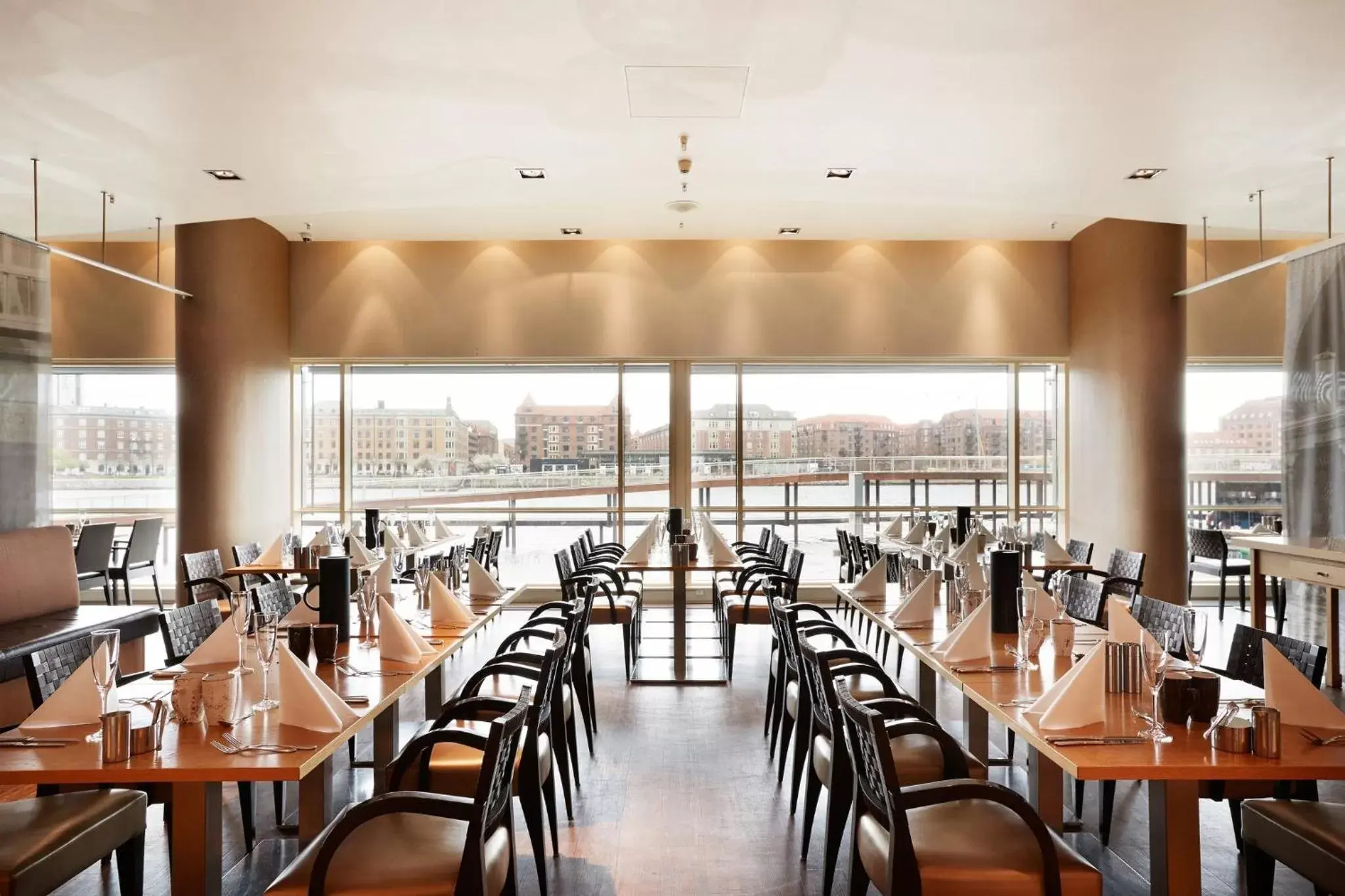 Restaurant/Places to Eat in Copenhagen Marriott Hotel