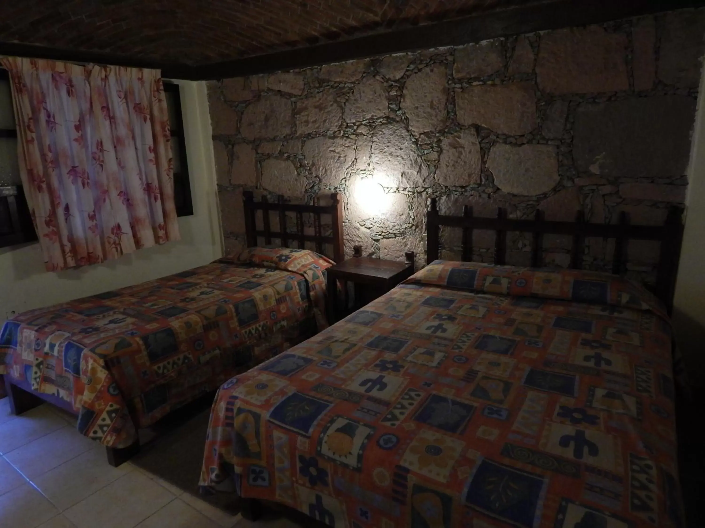 Bed in Hotel Molino del Rey