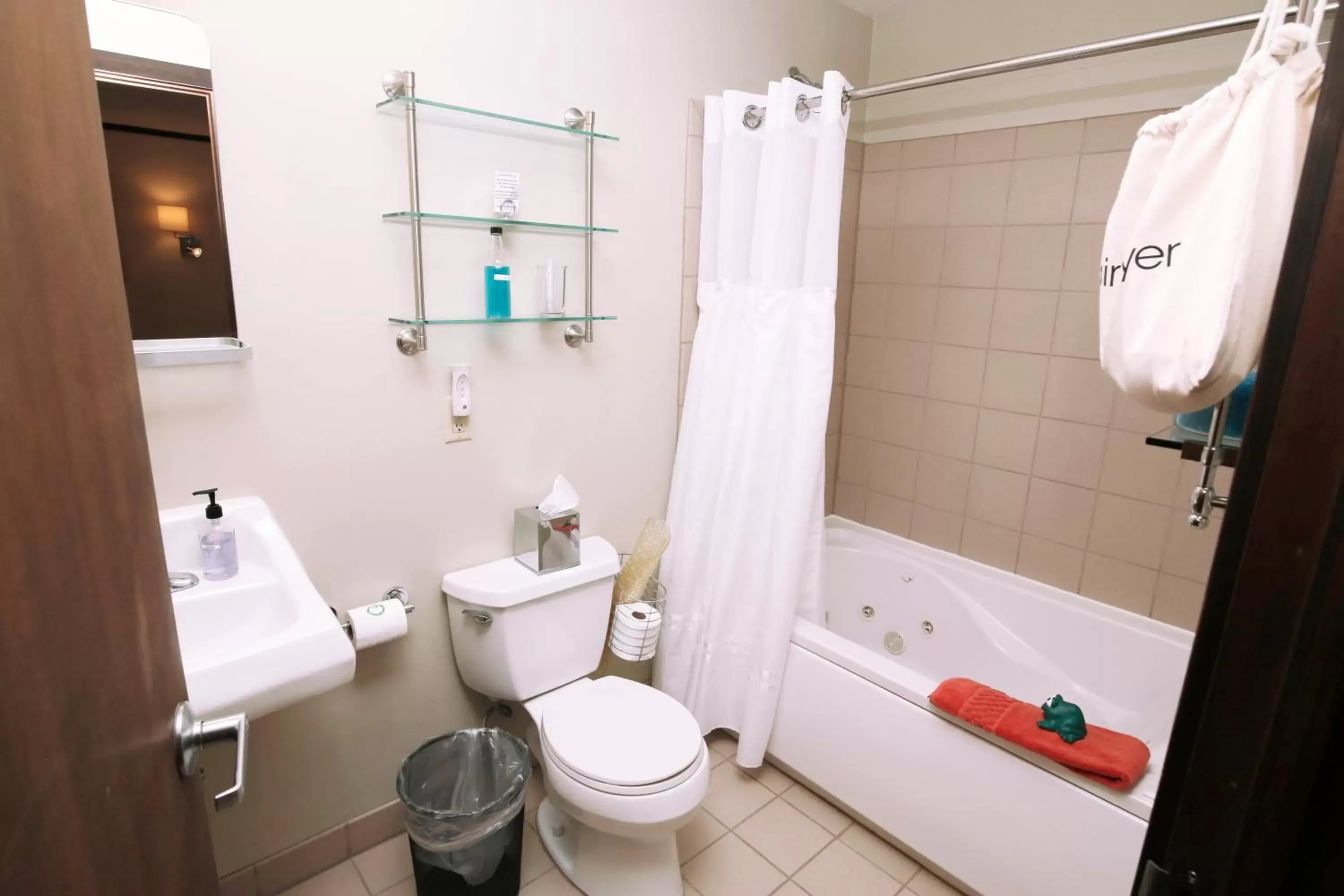 Bathroom in Silverbow Inn & Suites