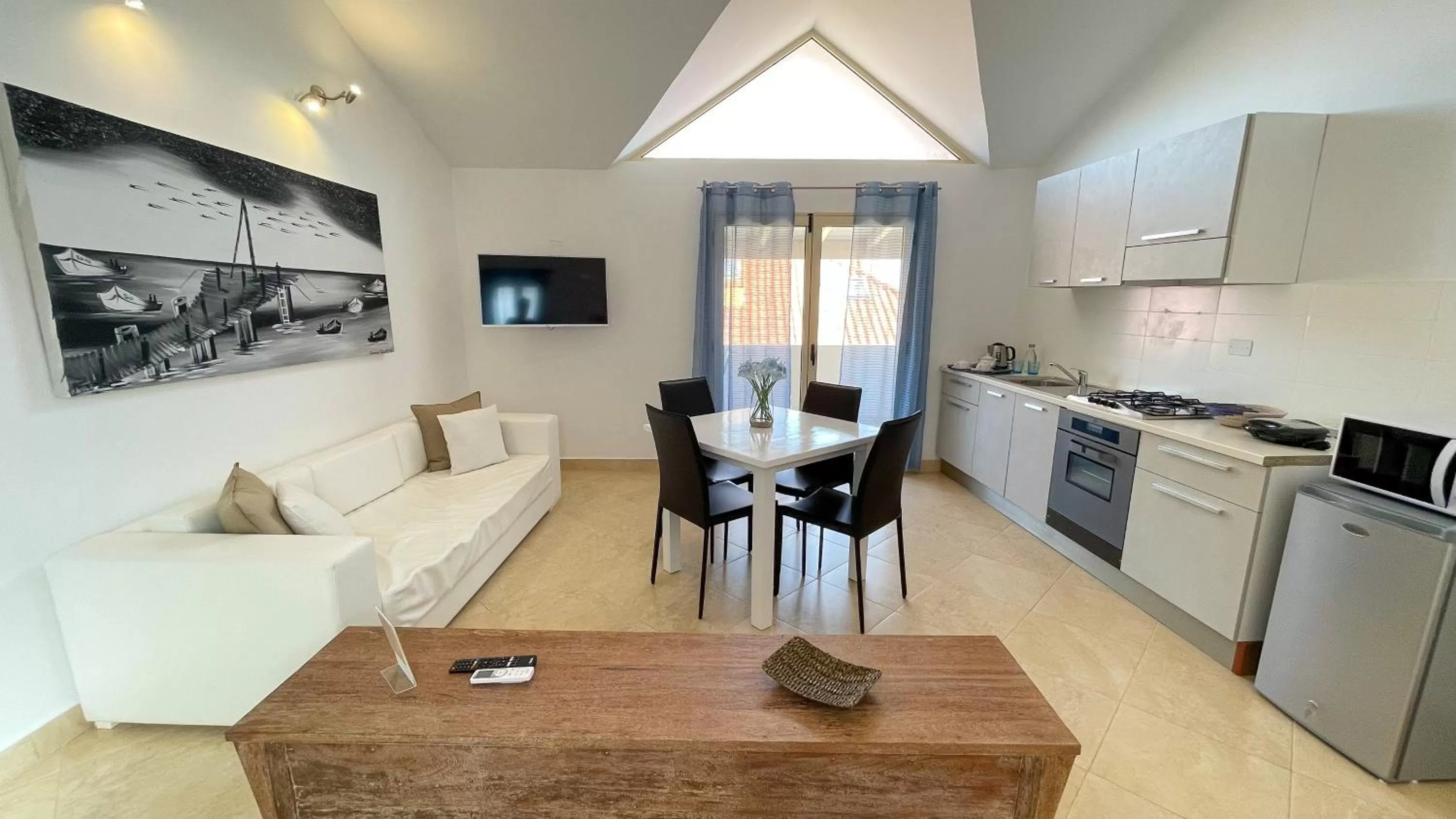 kitchen in Branco Suites - Rooms & Holiday Apartments