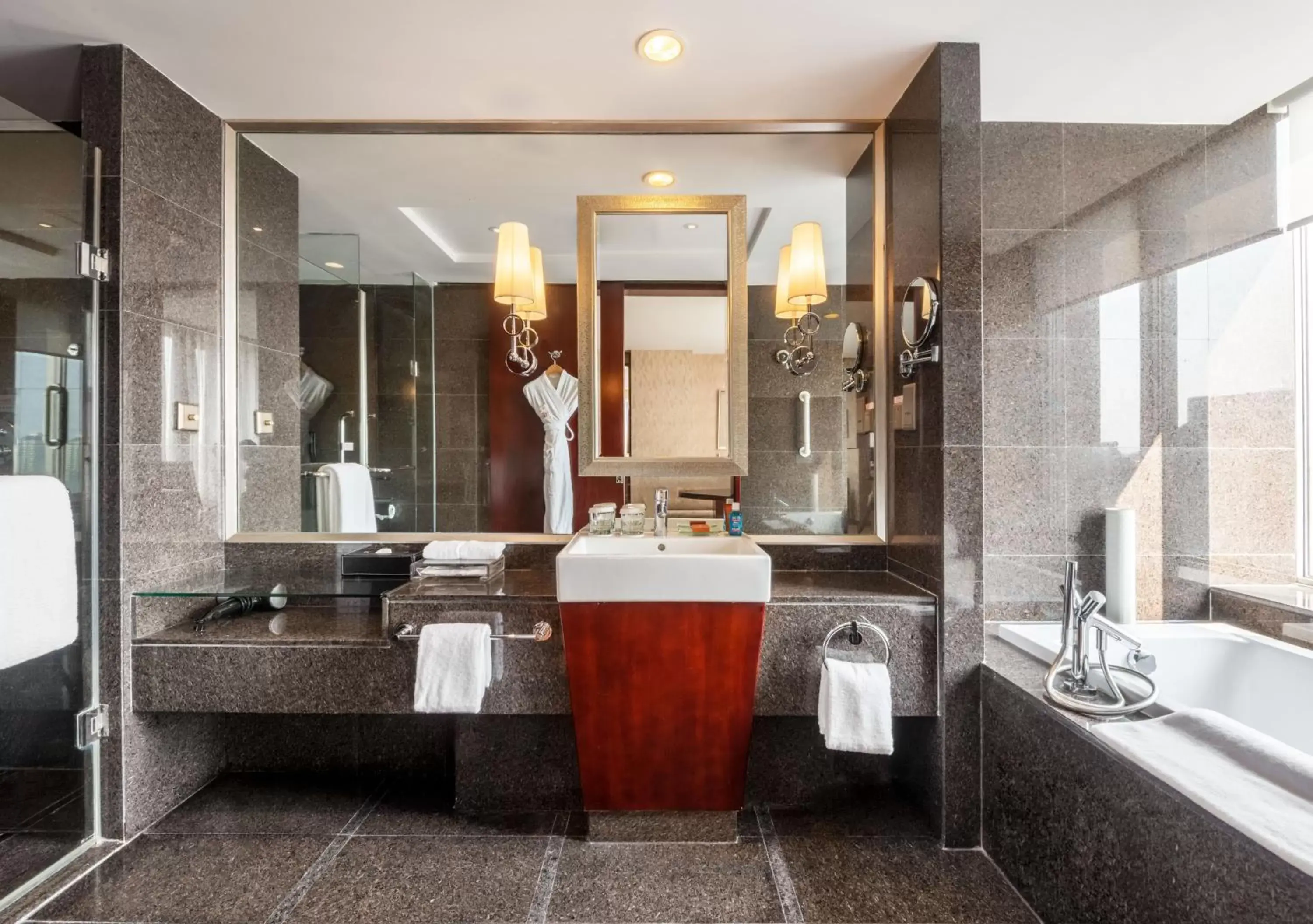 Photo of the whole room, Bathroom in Crowne Plaza Beijing Zhongguancun, an IHG Hotel