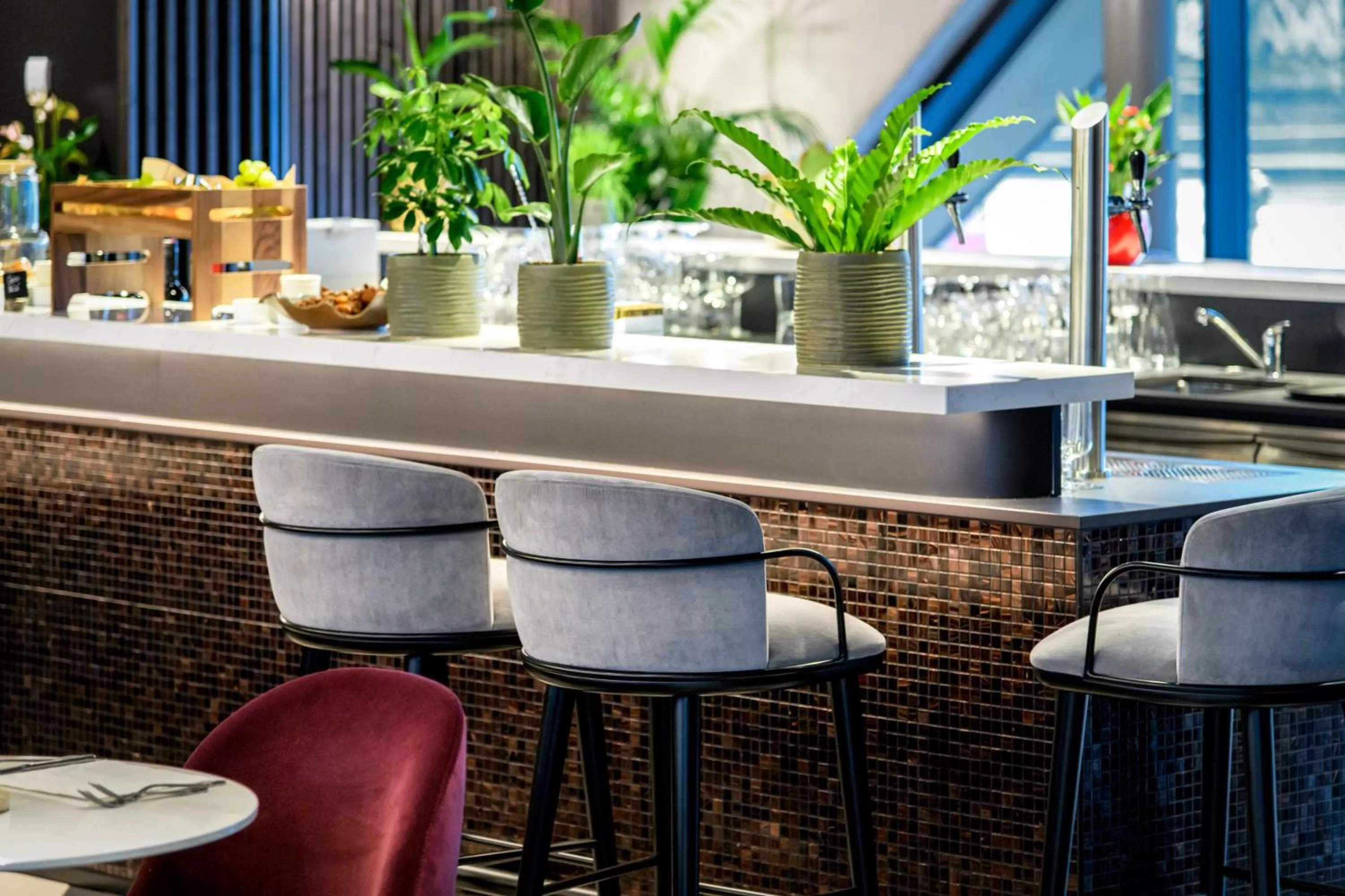 Restaurant/places to eat in Radisson RED Hotel, Vienna