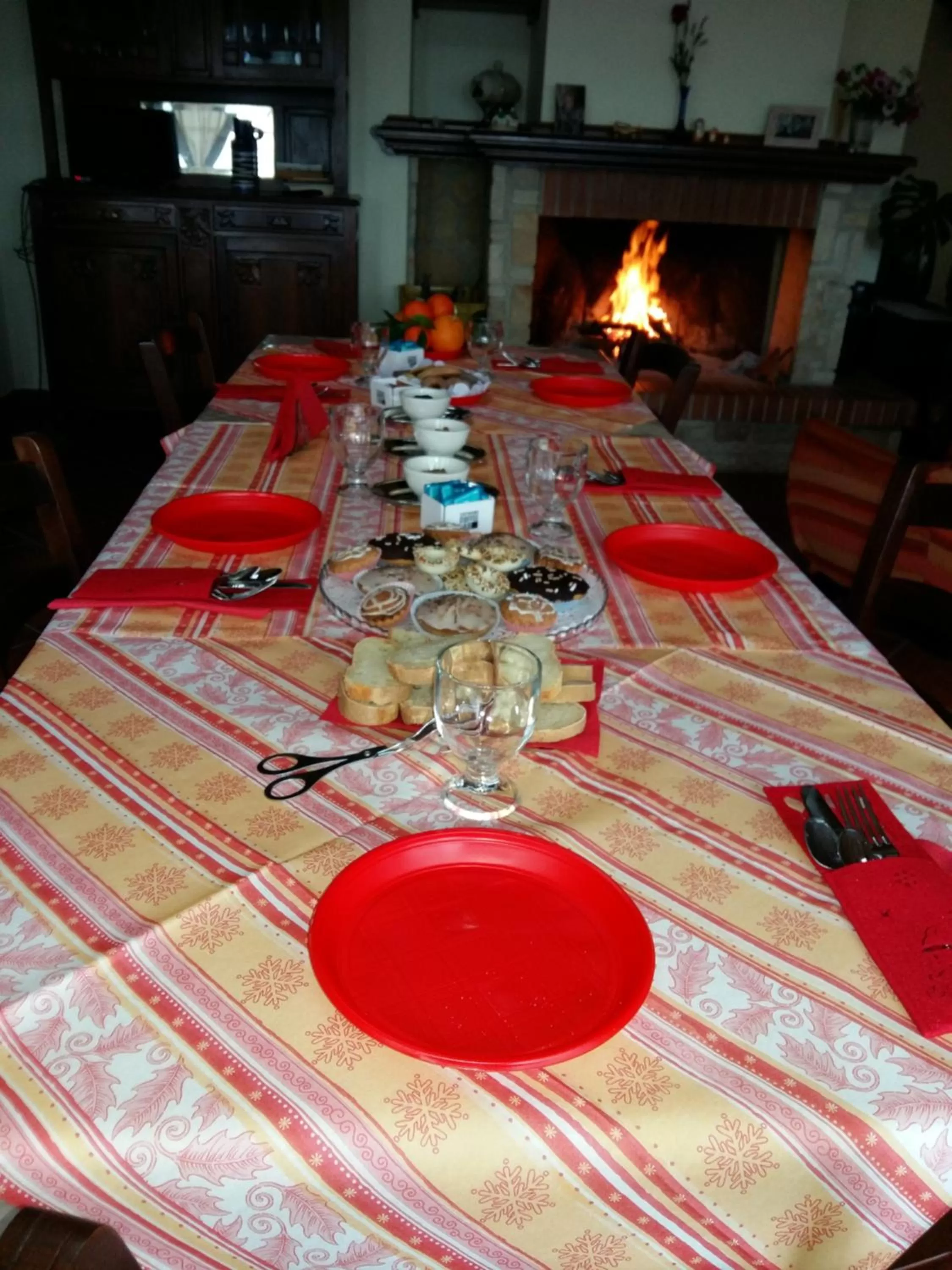 Italian breakfast in B&B La Vecchia Scuola