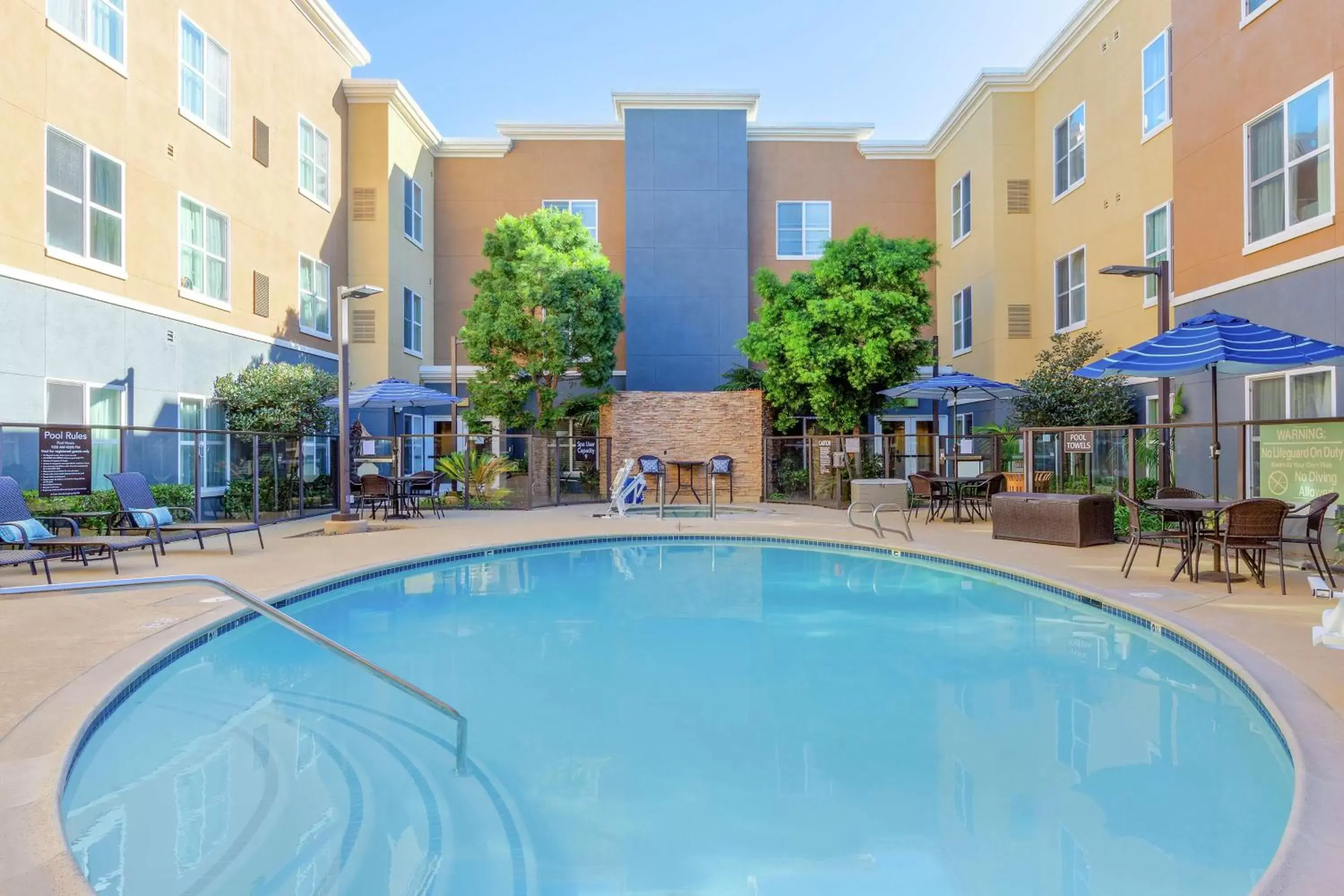 Pool view, Swimming Pool in Homewood Suites by Hilton Carlsbad-North San Diego County