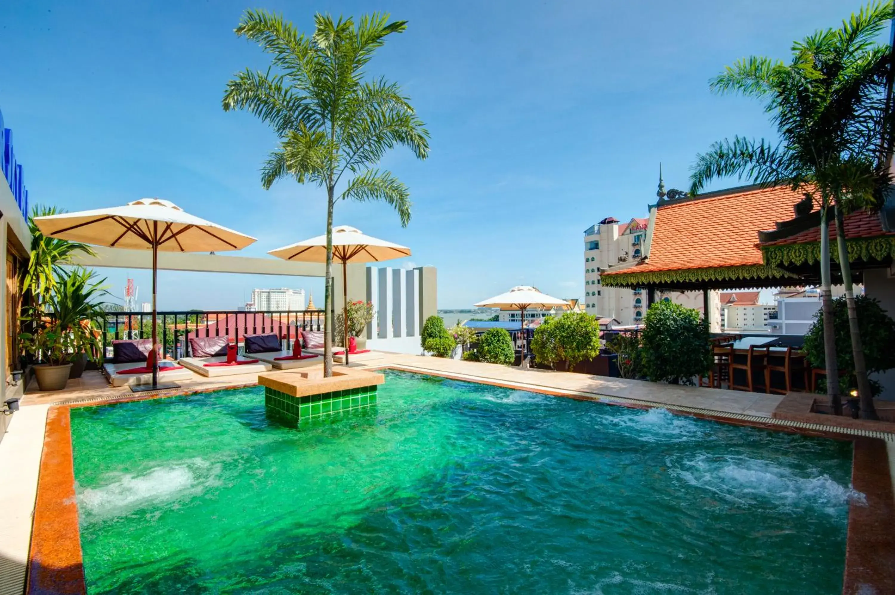 Swimming Pool in Apsor Palace Hotel