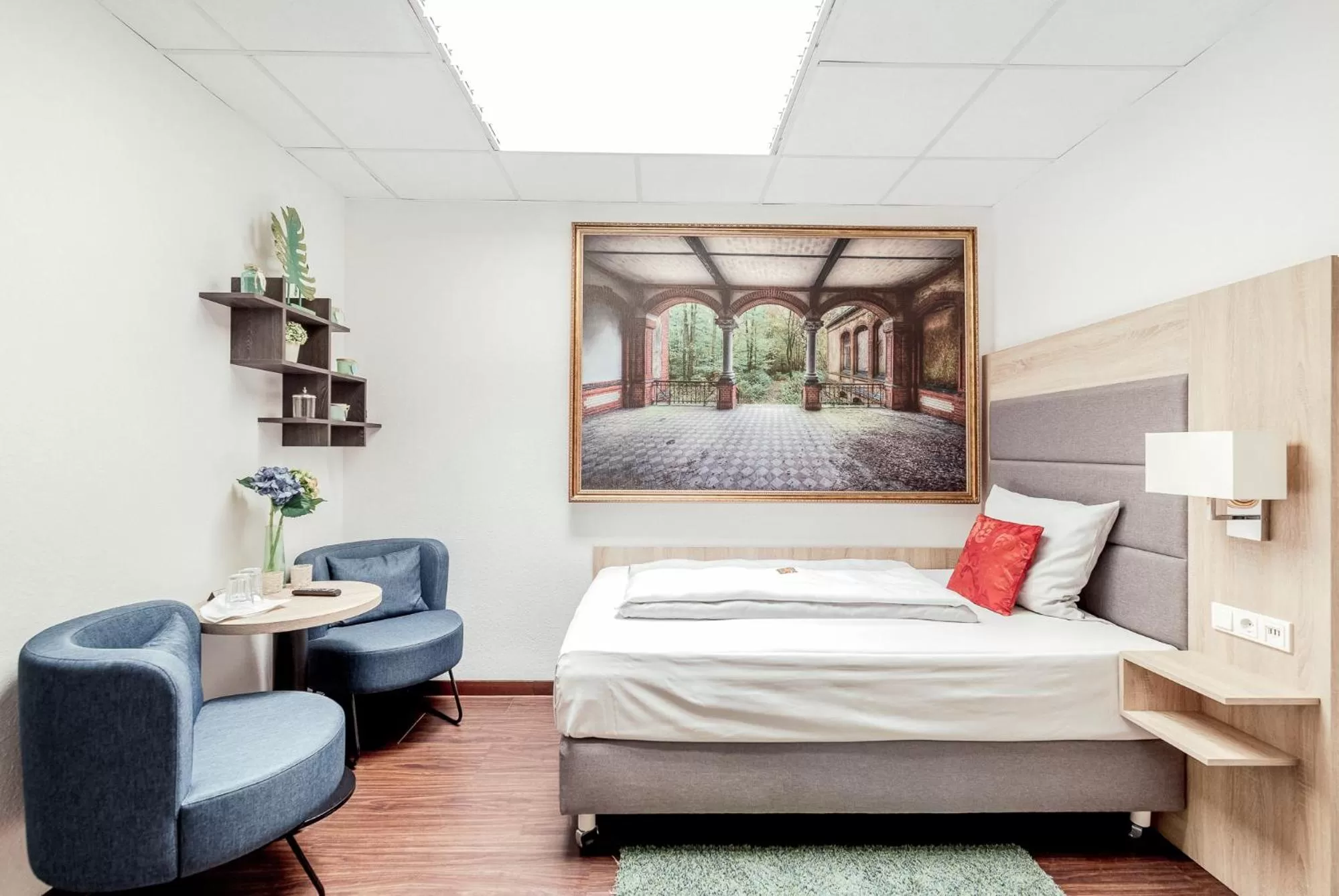 Photo of the whole room, Bed in Pallas Hotel