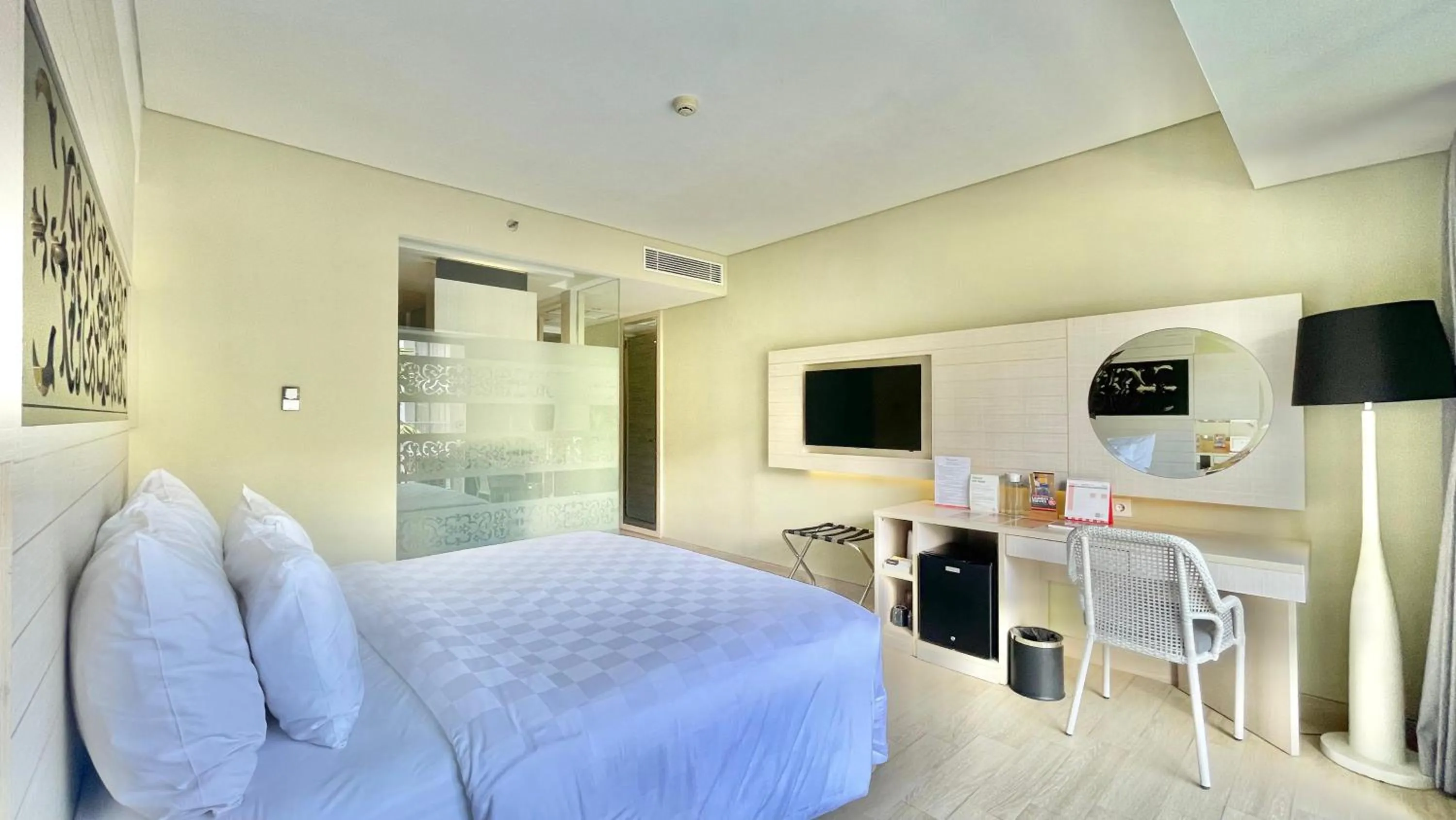 Photo of the whole room, Bed in Swiss-Belhotel Tuban Bali