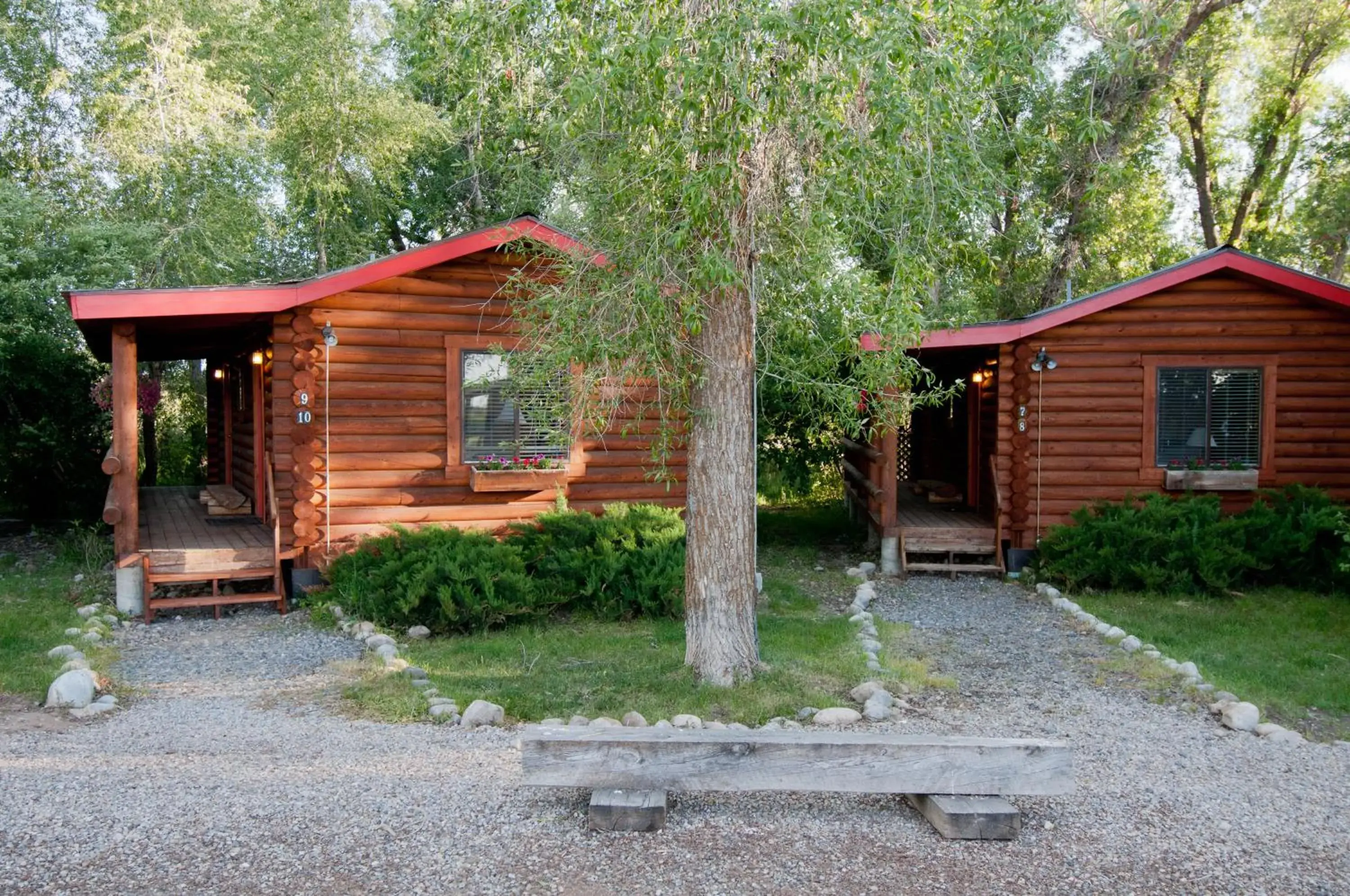 Garden view, Property Building in Teton Valley Cabins