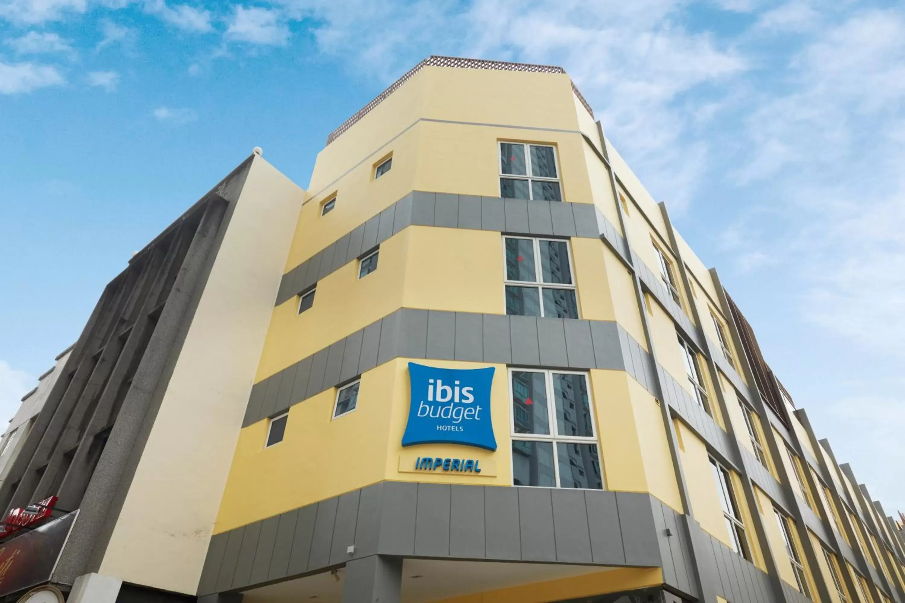 Property building in ibis budget Singapore Imperial Property building in ibis budget Singapore Imperial