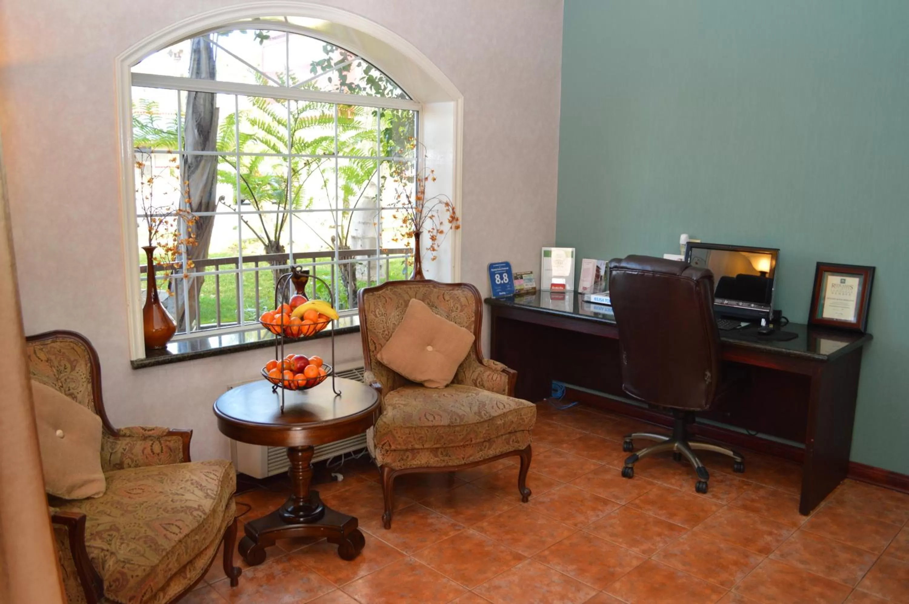 Business facilities in Dynasty Suites Redlands