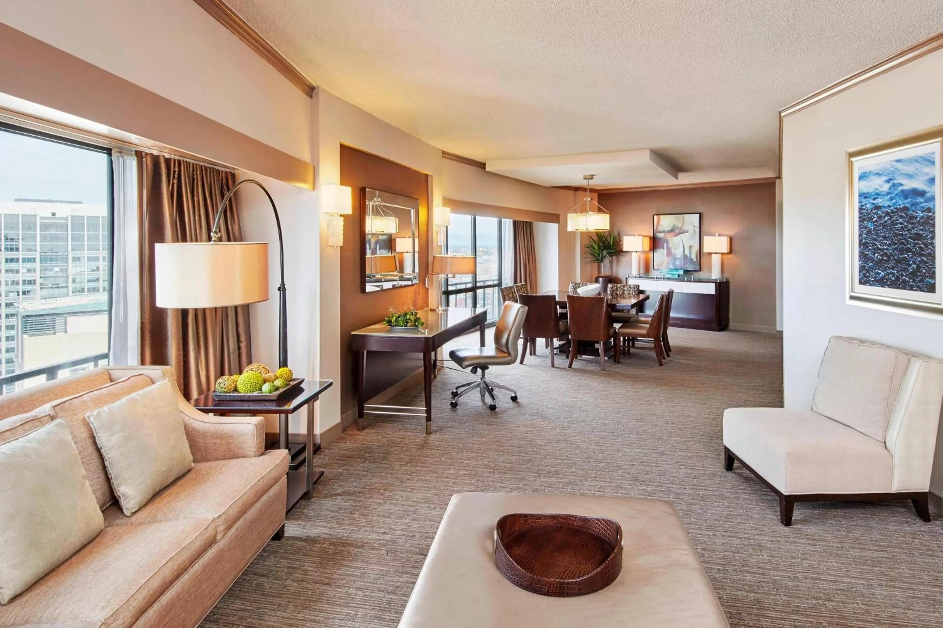 Living room in The Westin Seattle