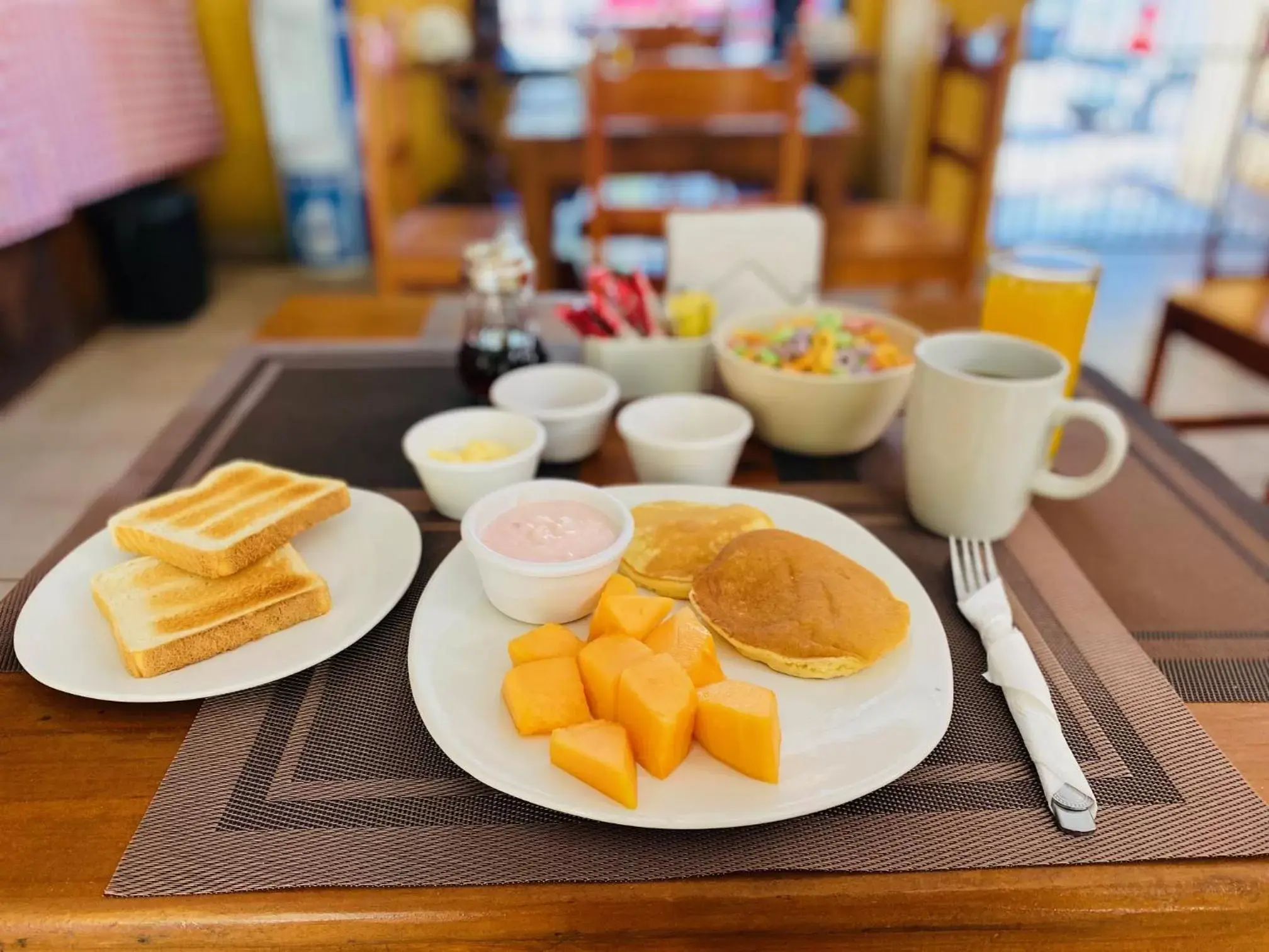 Breakfast in Hotel Bosque Caribe, 5th Av. zone