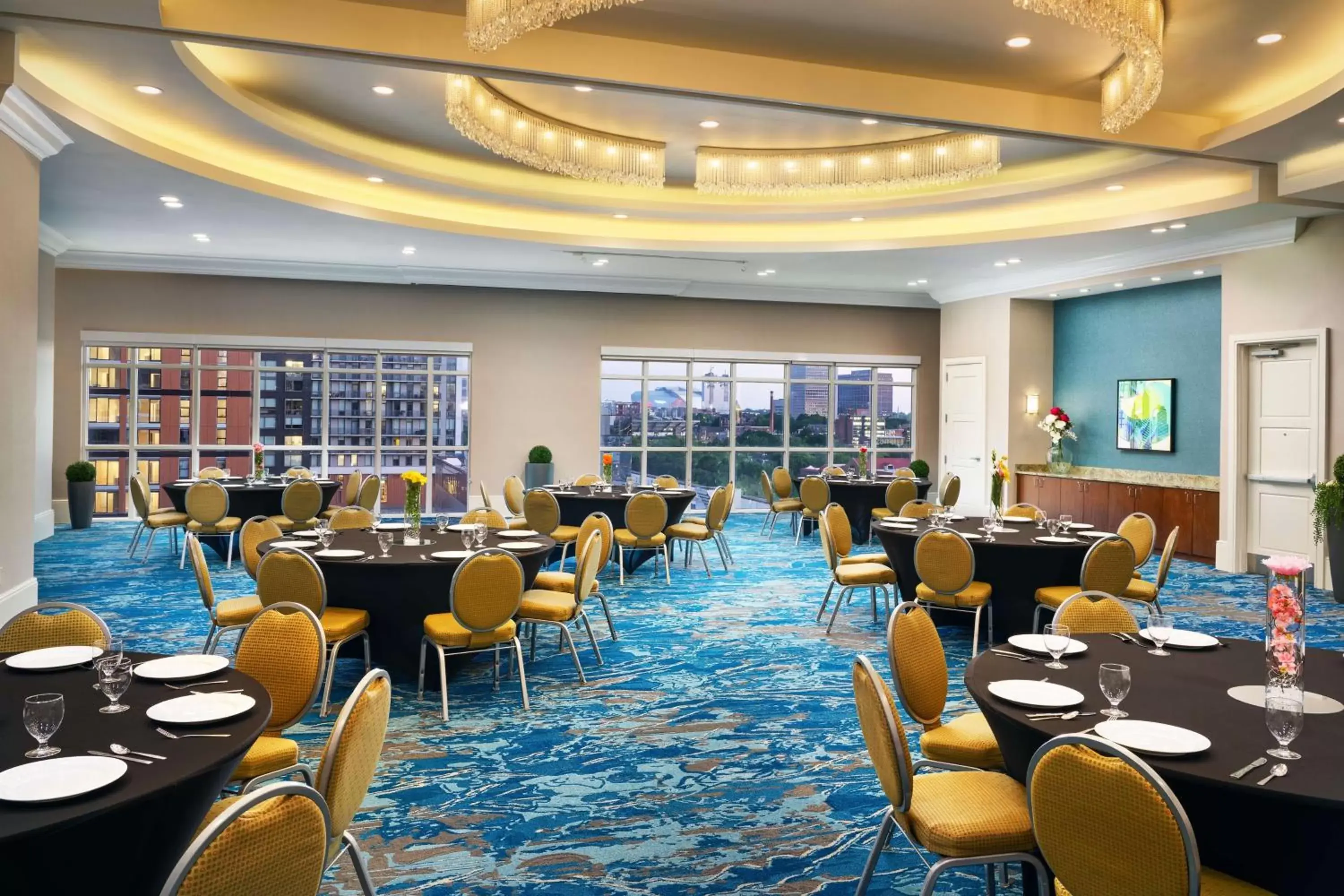 Meeting/conference room, Restaurant/Places to Eat in Homewood Suites Atlanta Midtown