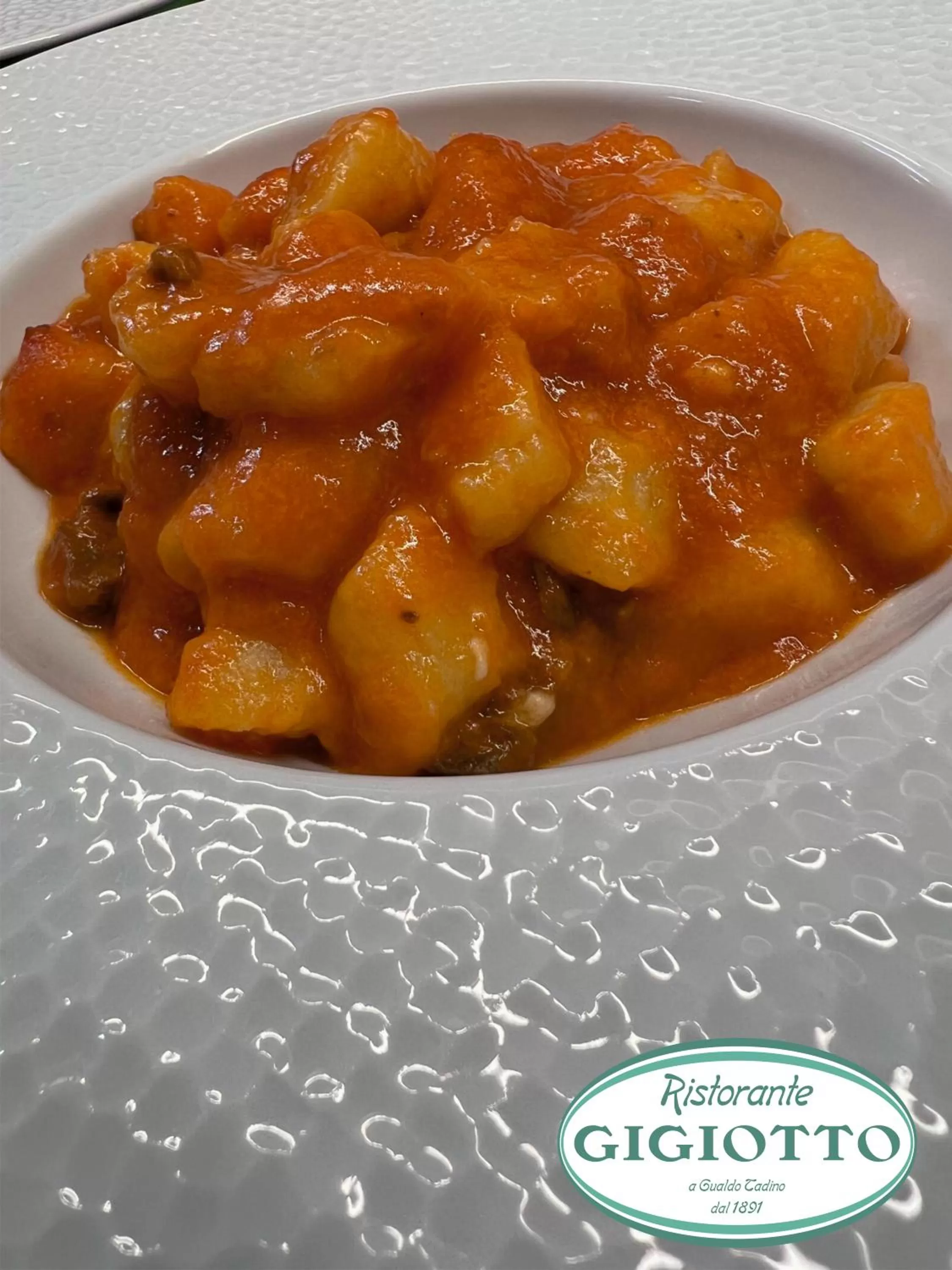 Food in GG8 Hotel & Suite SPA