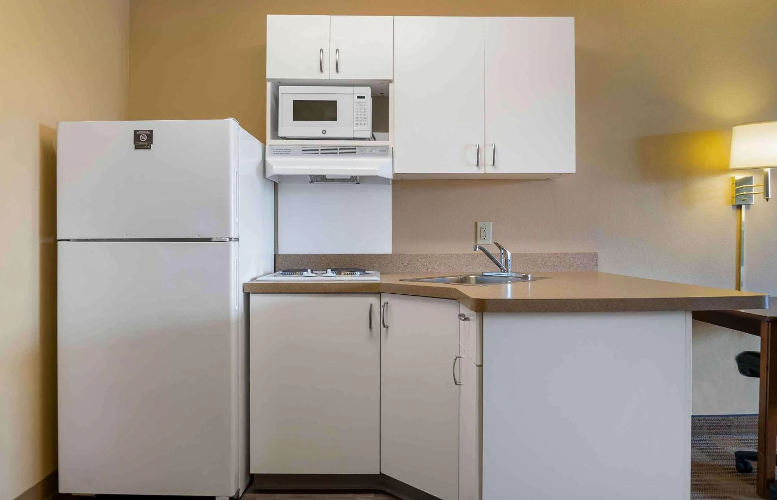 Bedroom in Extended Stay America Suites - Detroit - Canton