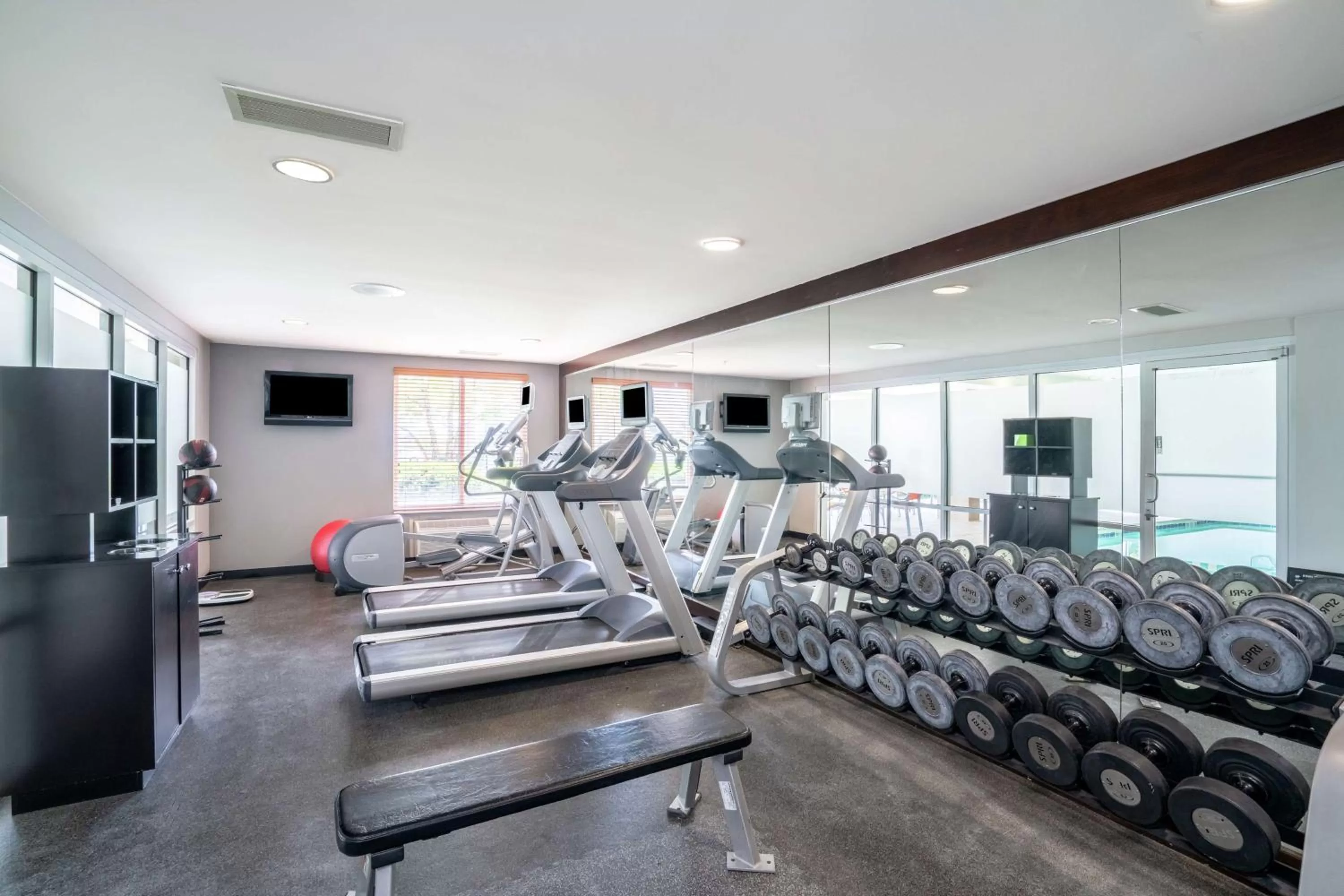 Fitness centre/facilities in Hilton Garden Inn Louisville East