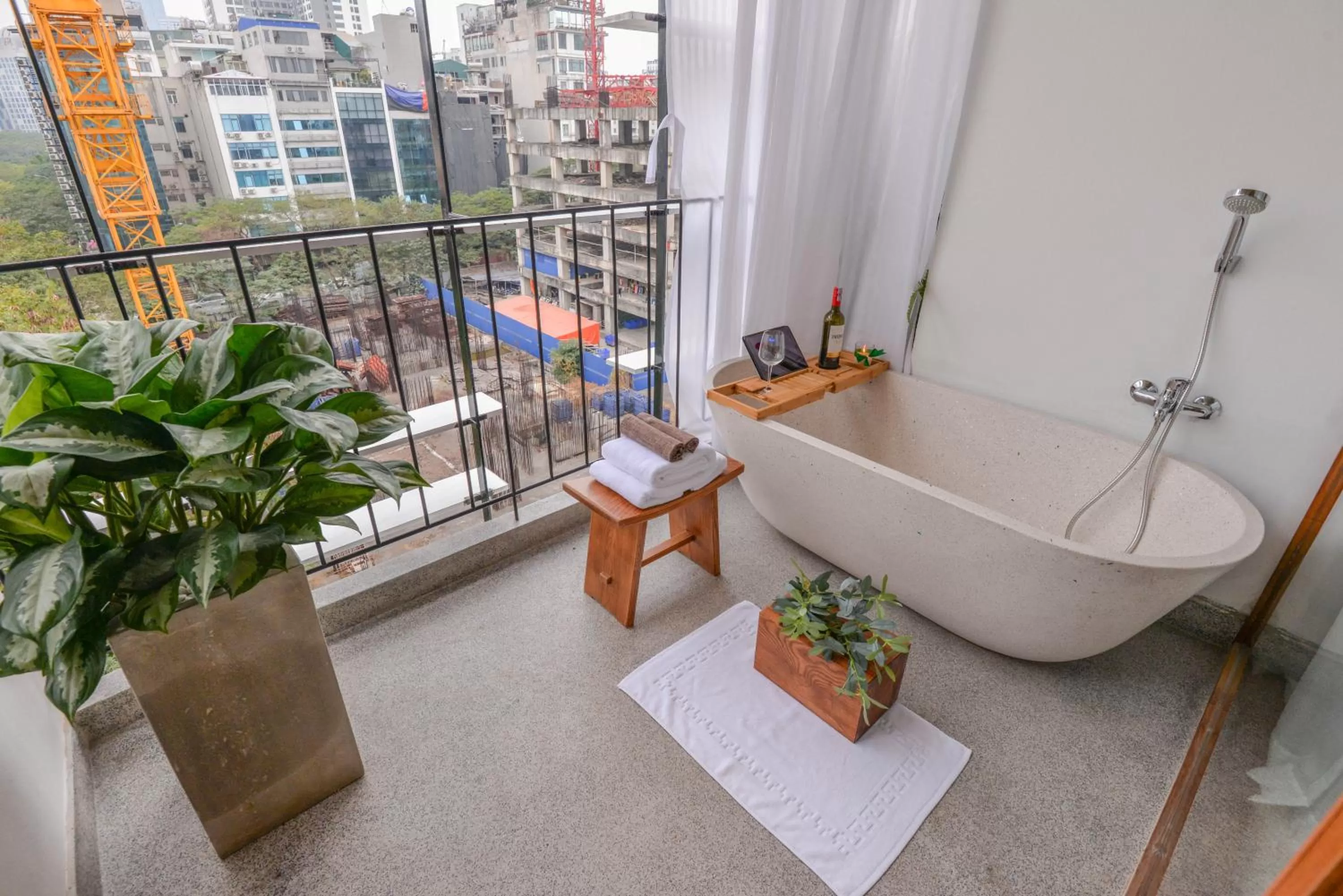 Shower in 22Land Hotel & Residence