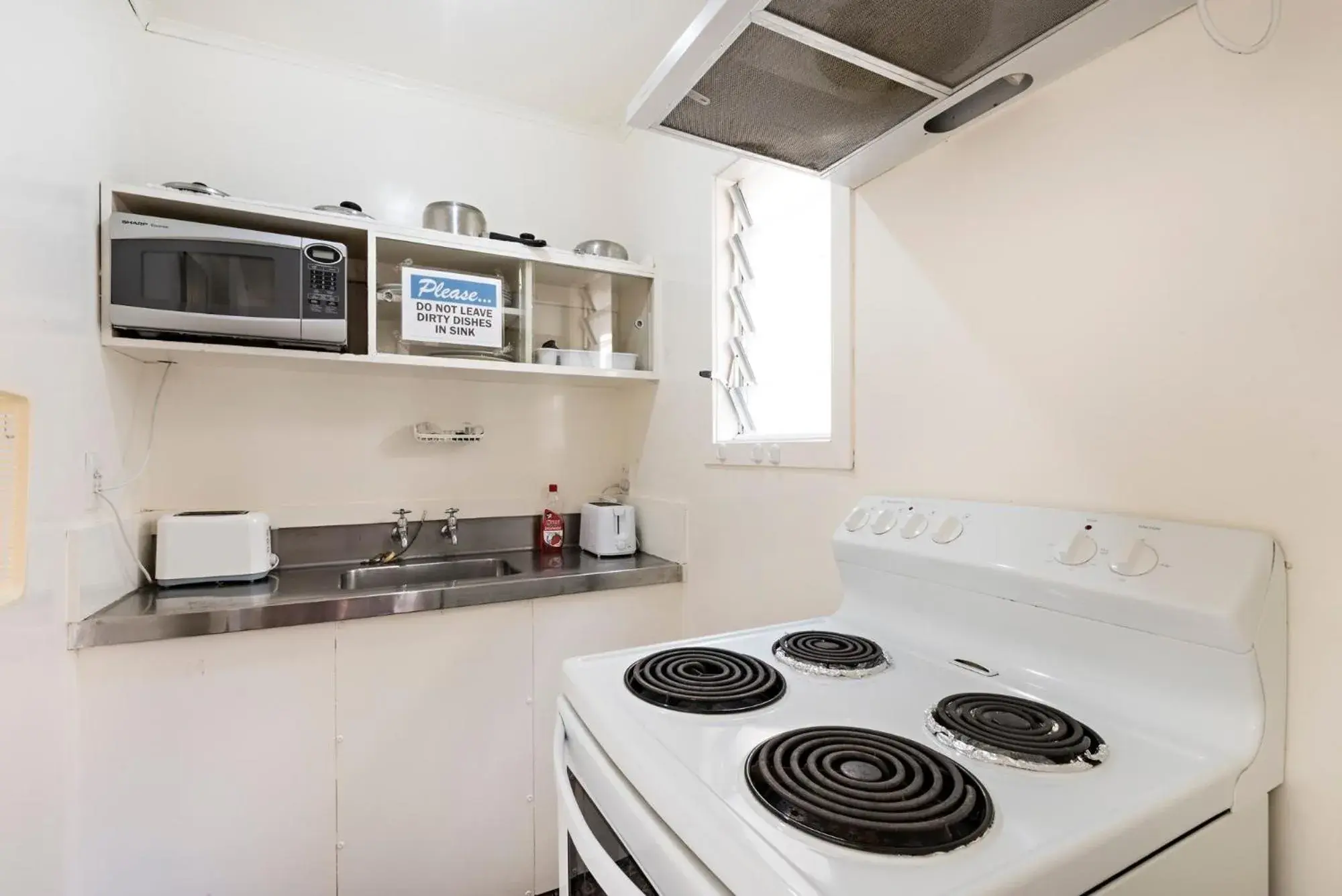 Communal kitchen, Kitchen/Kitchenette in Halswell Lodge