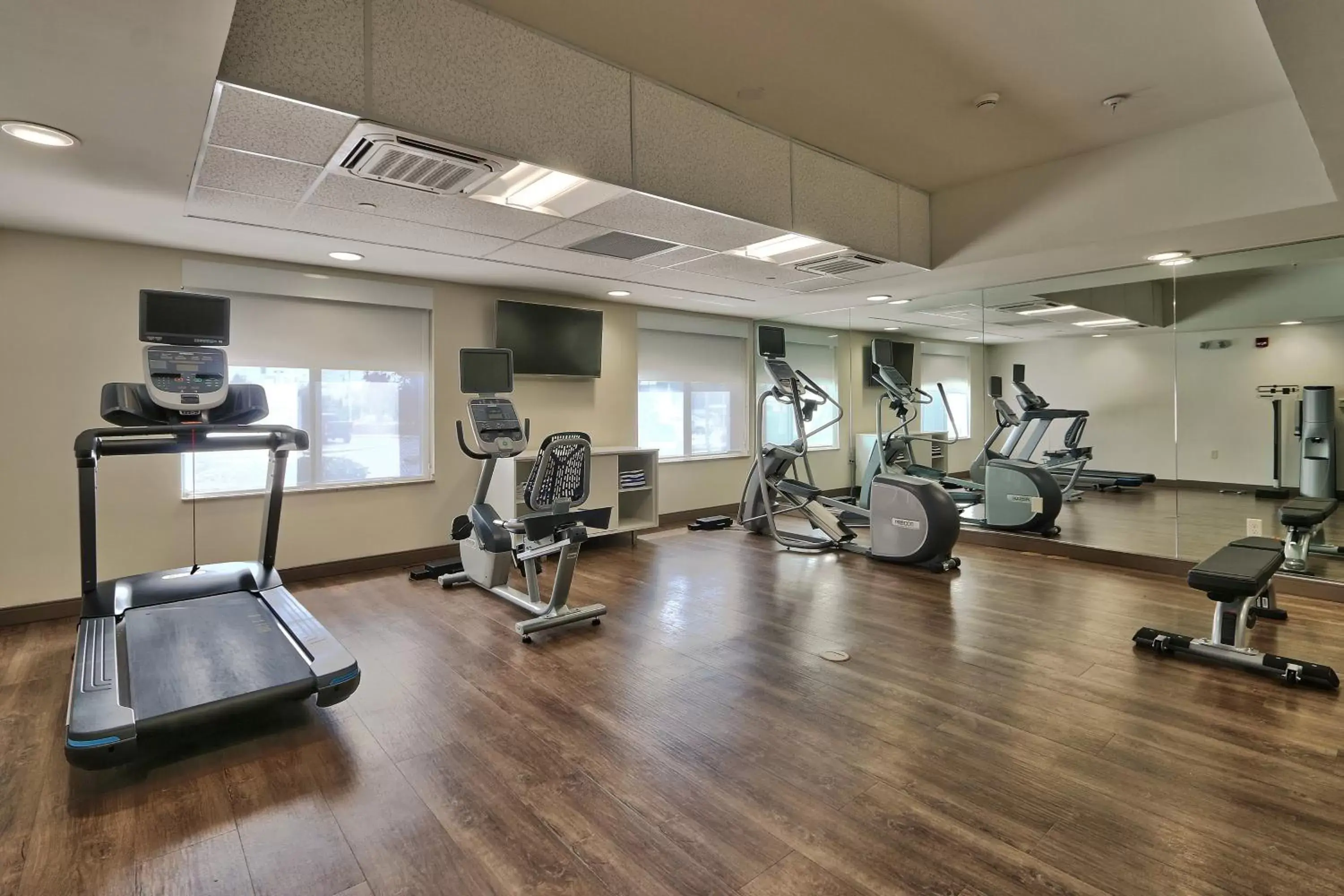 Fitness centre/facilities, Fitness Center/Facilities in Holiday Inn Express & Suites Albuquerque Historic Old Town, an IHG Hotel