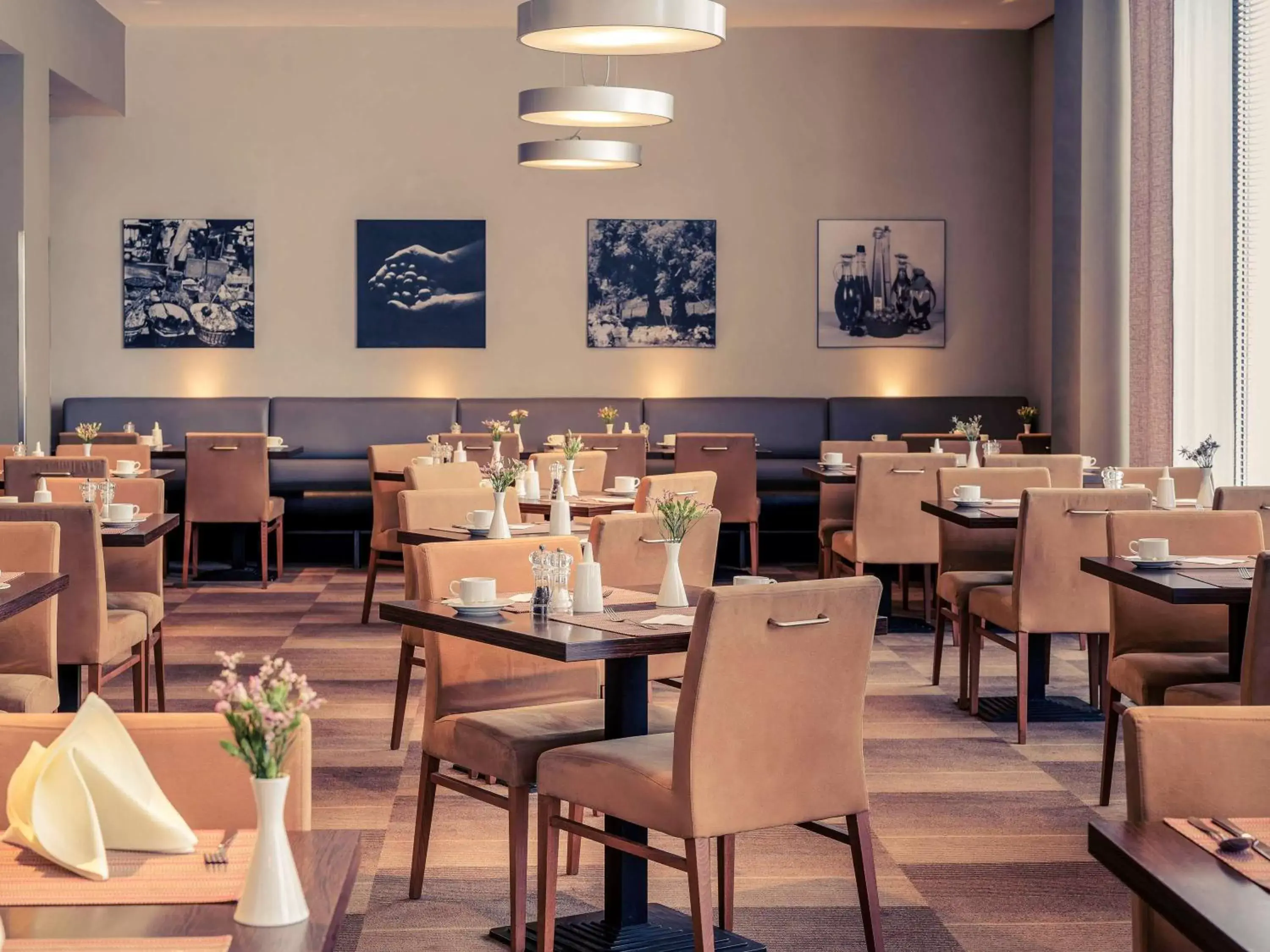Restaurant/Places to Eat in Mercure Hotel Hamburg Mitte