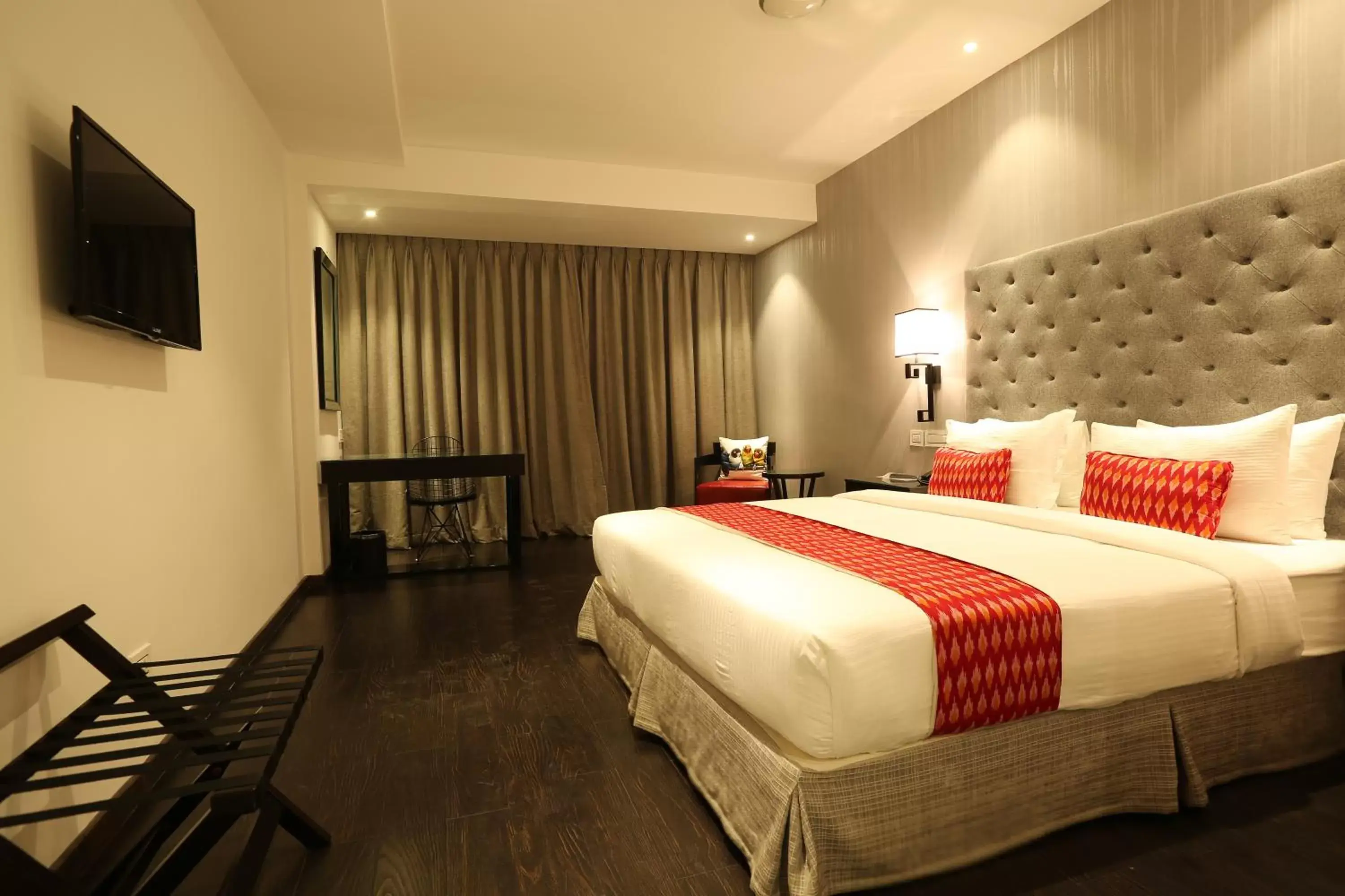 Bedroom, Room Photo in Hotel Deccan Serai, HITEC CITY, HYDERABAD