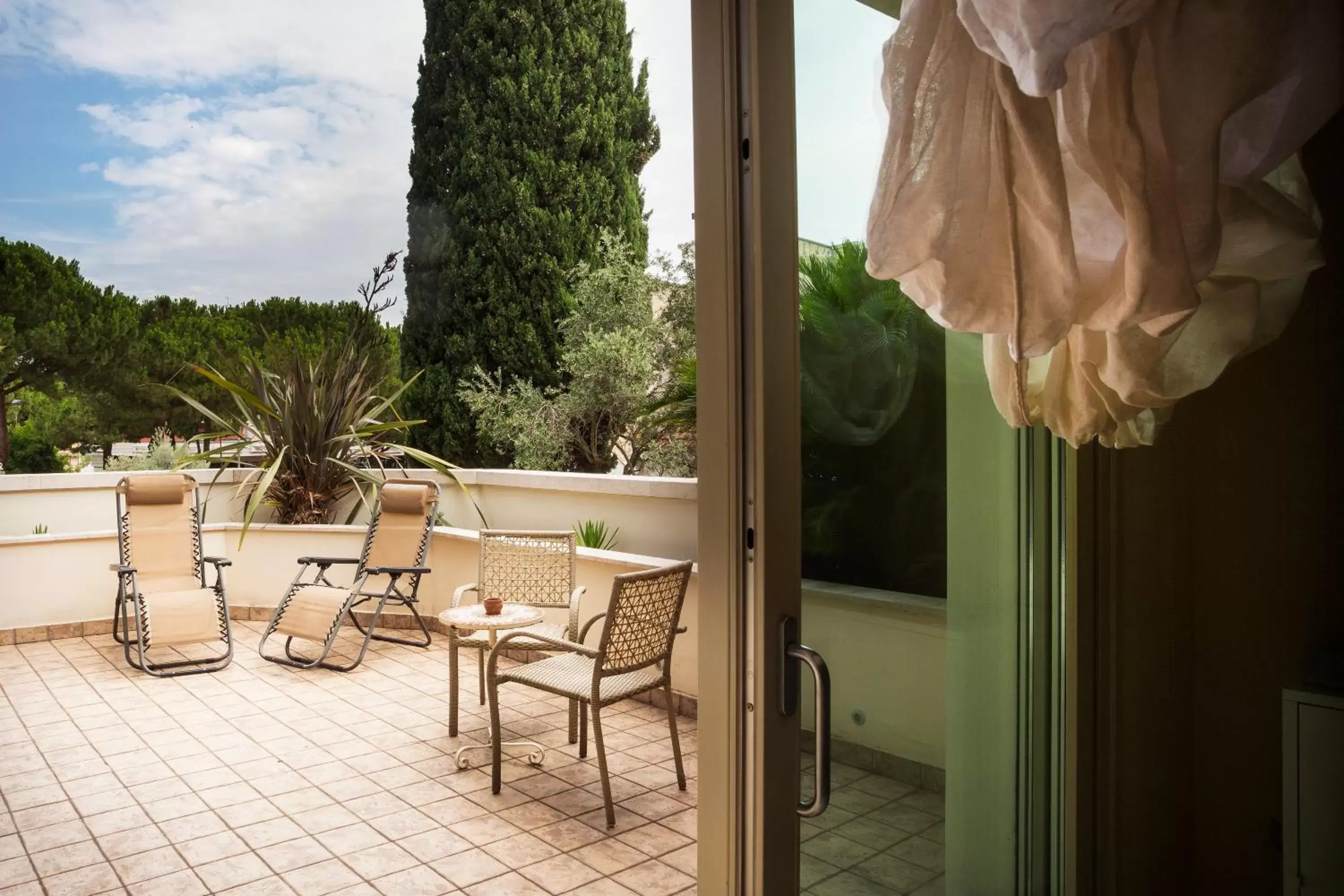 Balcony/Terrace in La Villa Desenzano