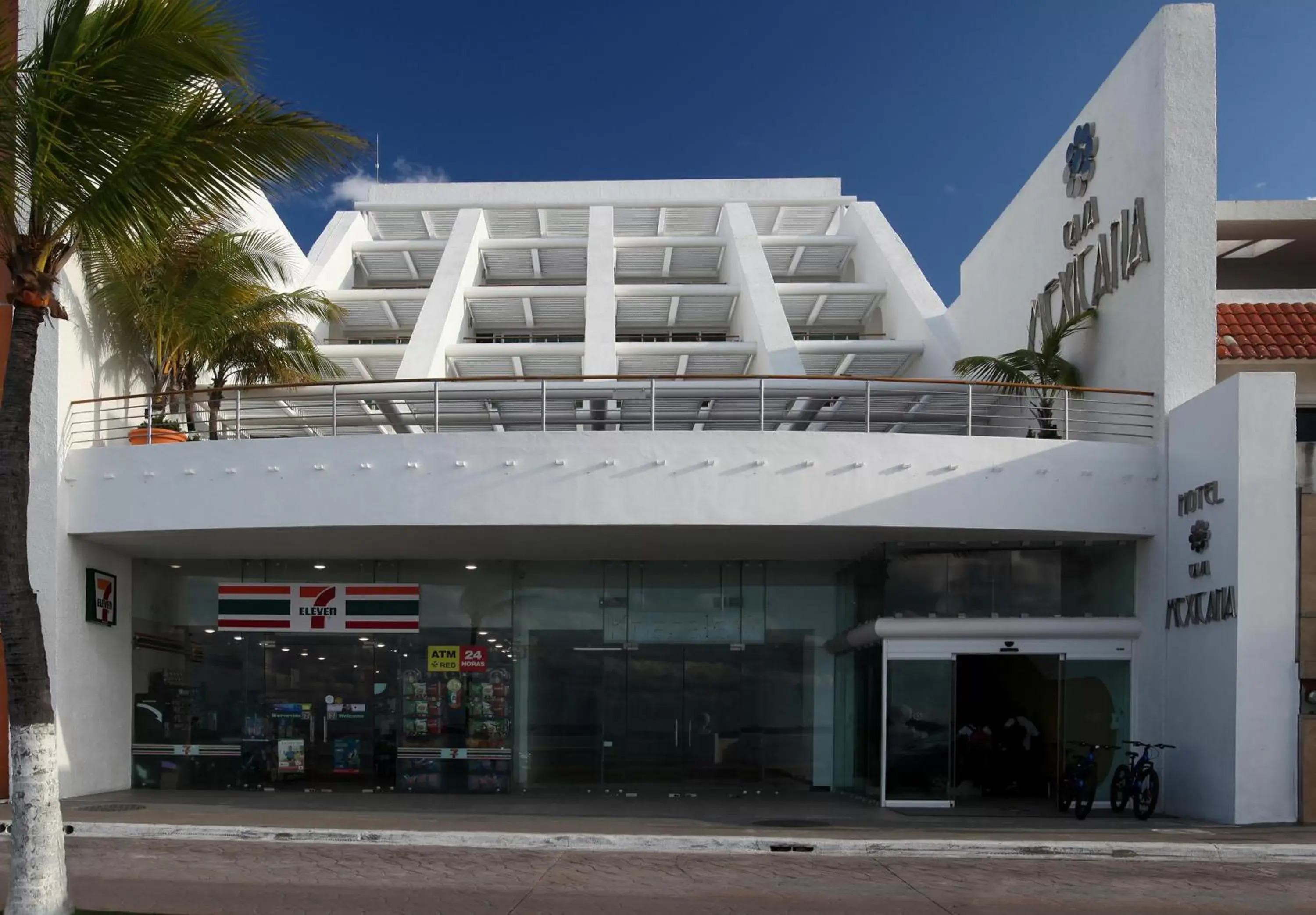 Facade/entrance, Property Building in Casa Mexicana Cozumel