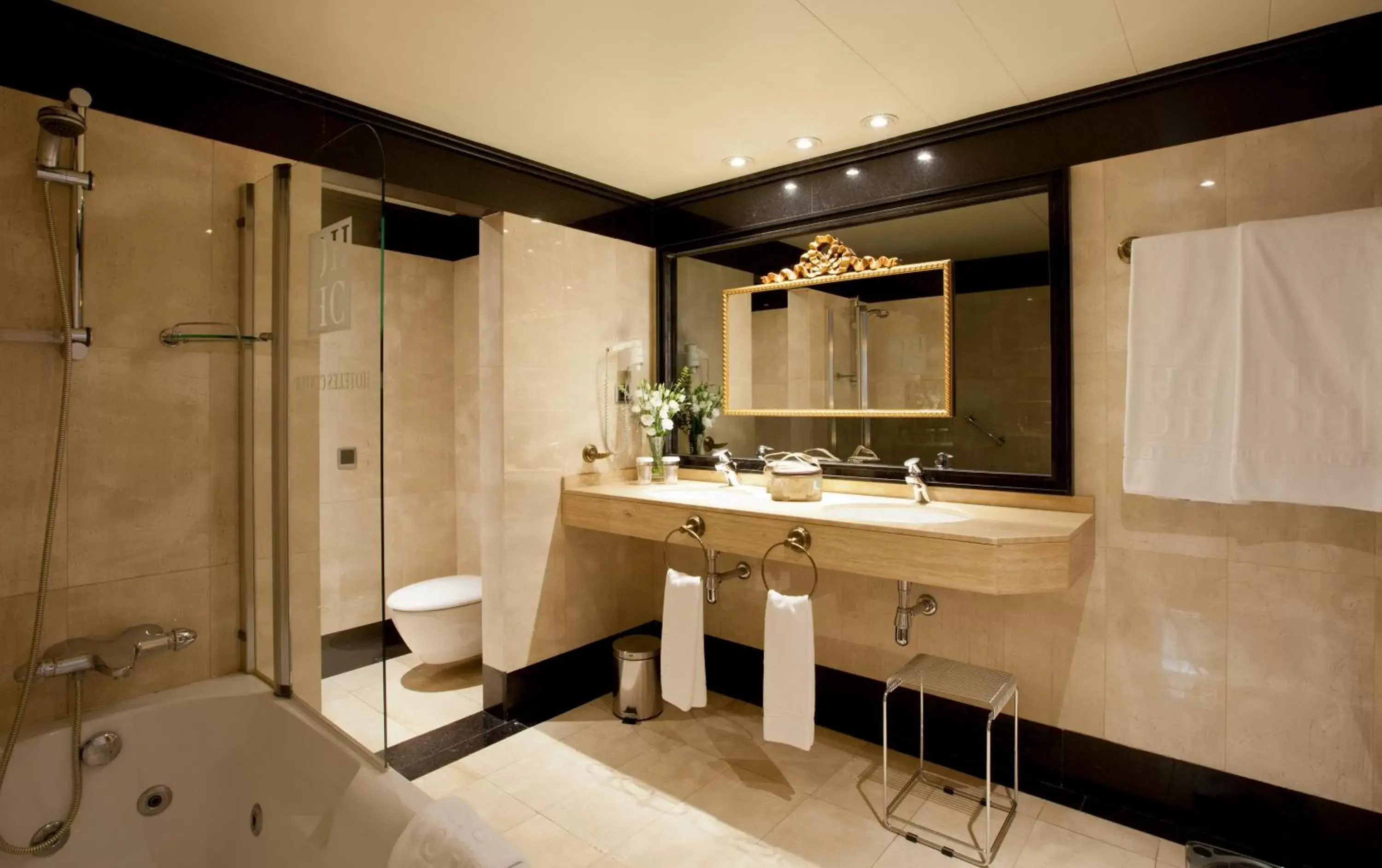 Bathroom in Hotel Sevilla Center