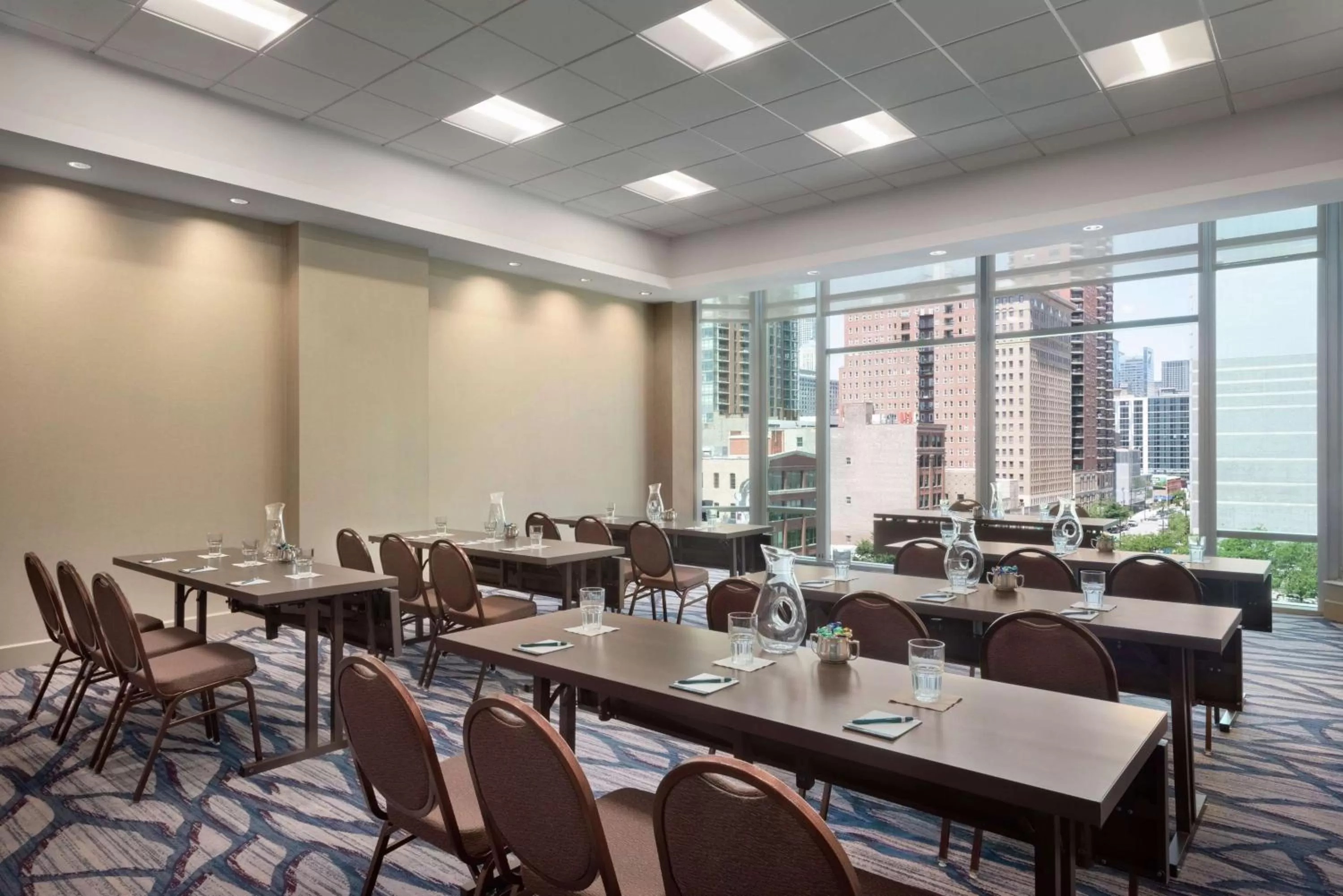 Meeting/conference room in Hilton Garden Inn Chicago Downtown South Loop