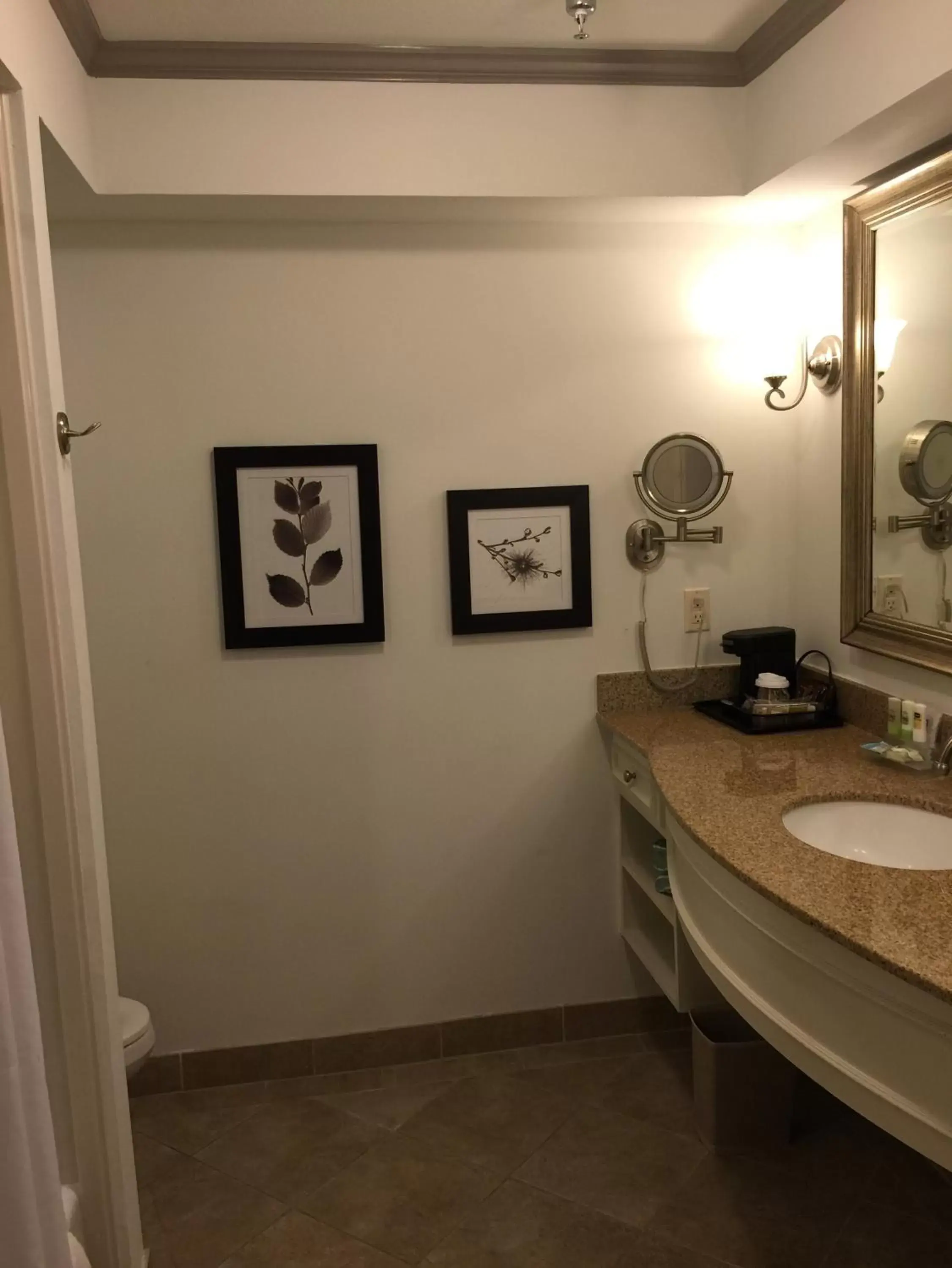 Bathroom in Country Inn & Suites by Radisson, Metairie (New Orleans), LA