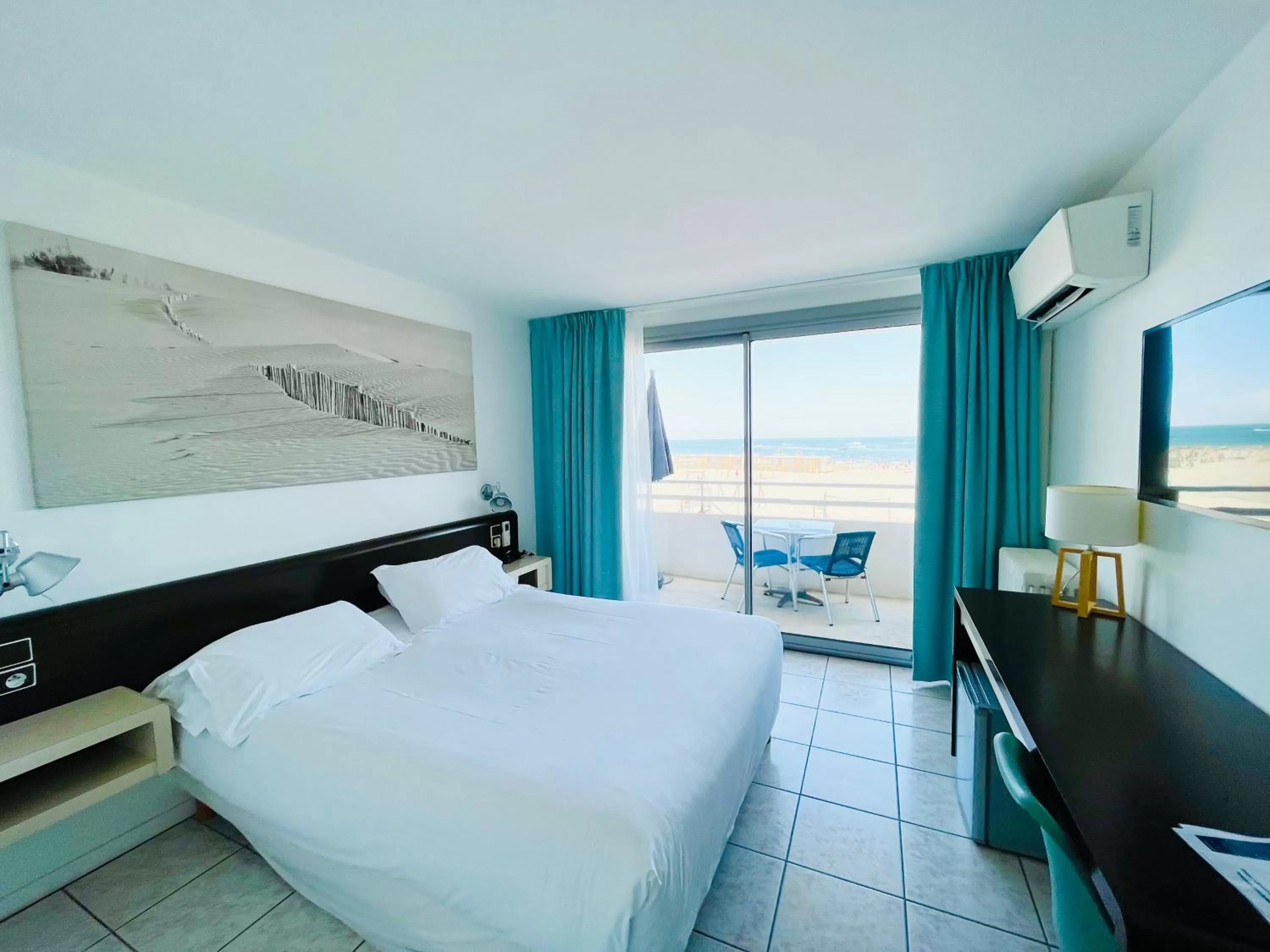 Balcony/Terrace, Bed in Brasilia Hôtel