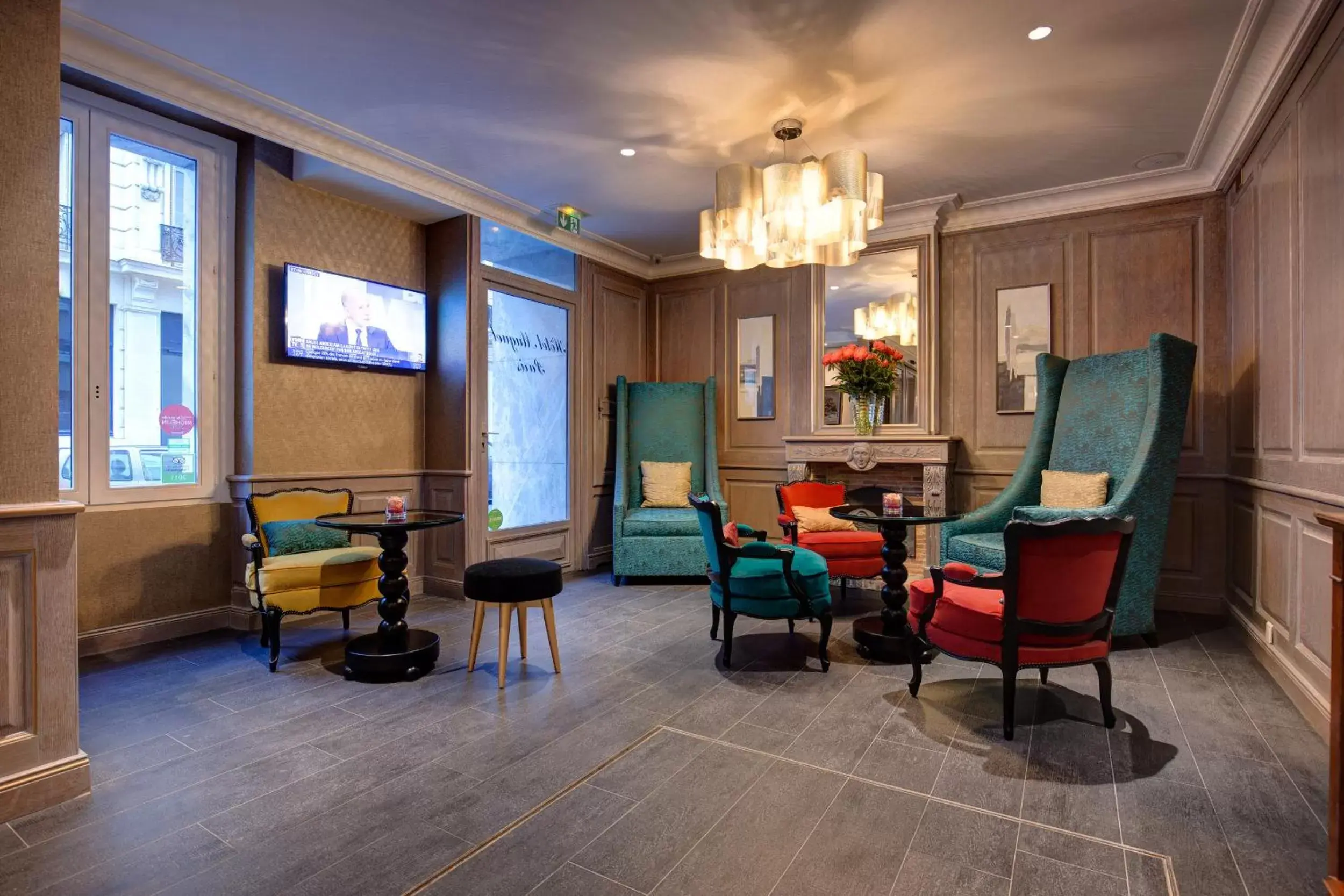 Communal lounge/ TV room, Lounge/Bar in Hotel Muguet