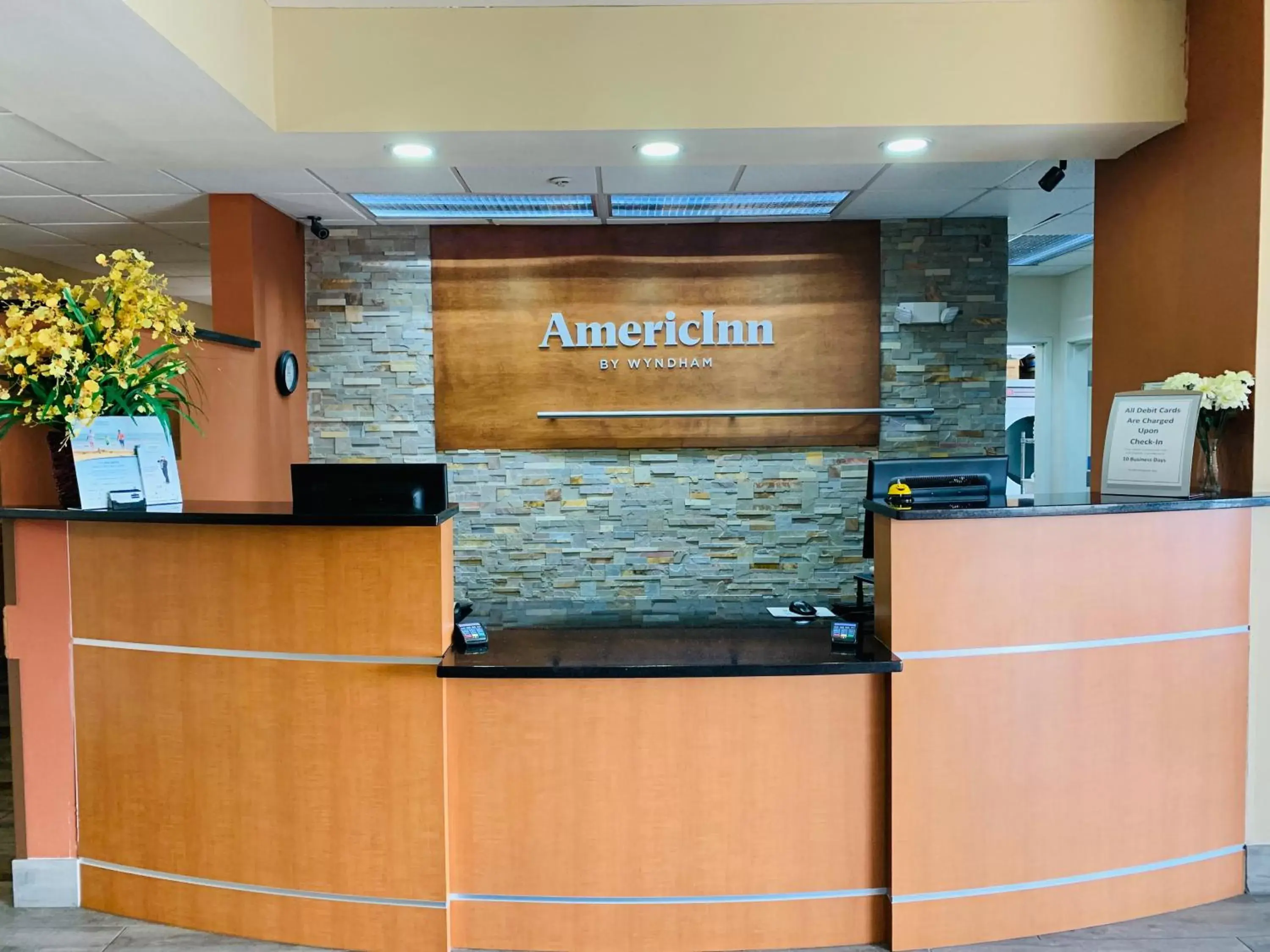 Lobby or reception, Lobby/Reception in AmericInn by Wyndham New Lisbon