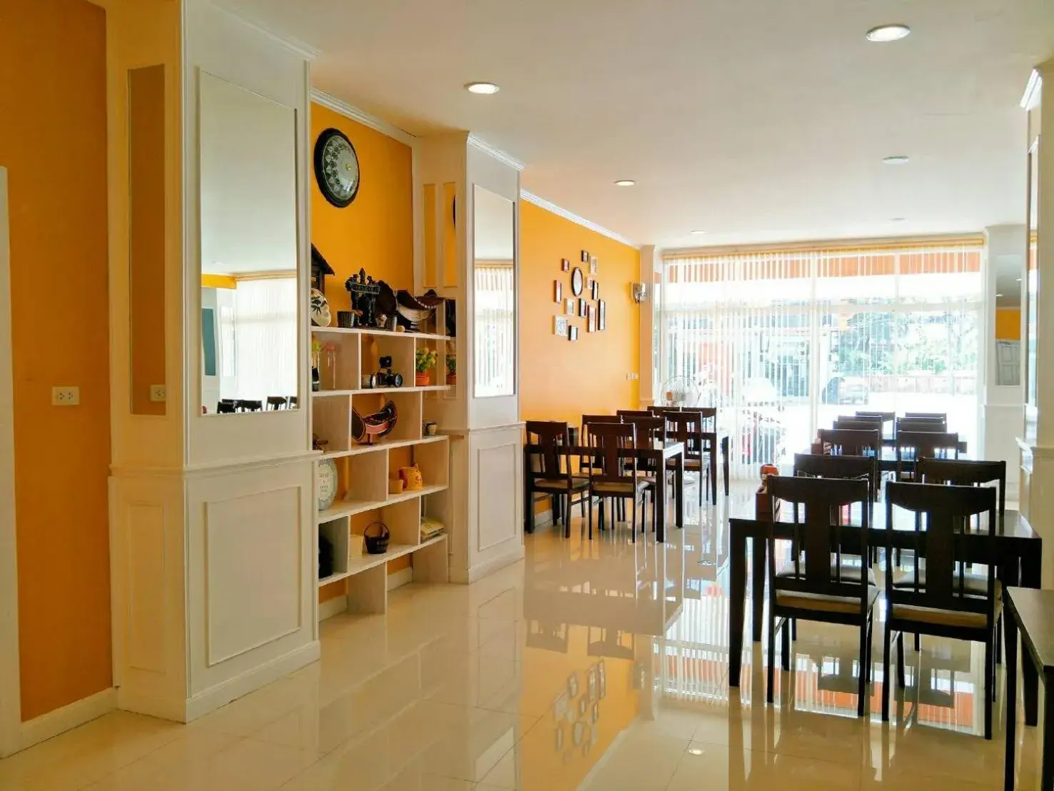 Restaurant/places to eat in Phaithong Sotel Resort Restaurant/places to eat in Phaithong Sotel Resort