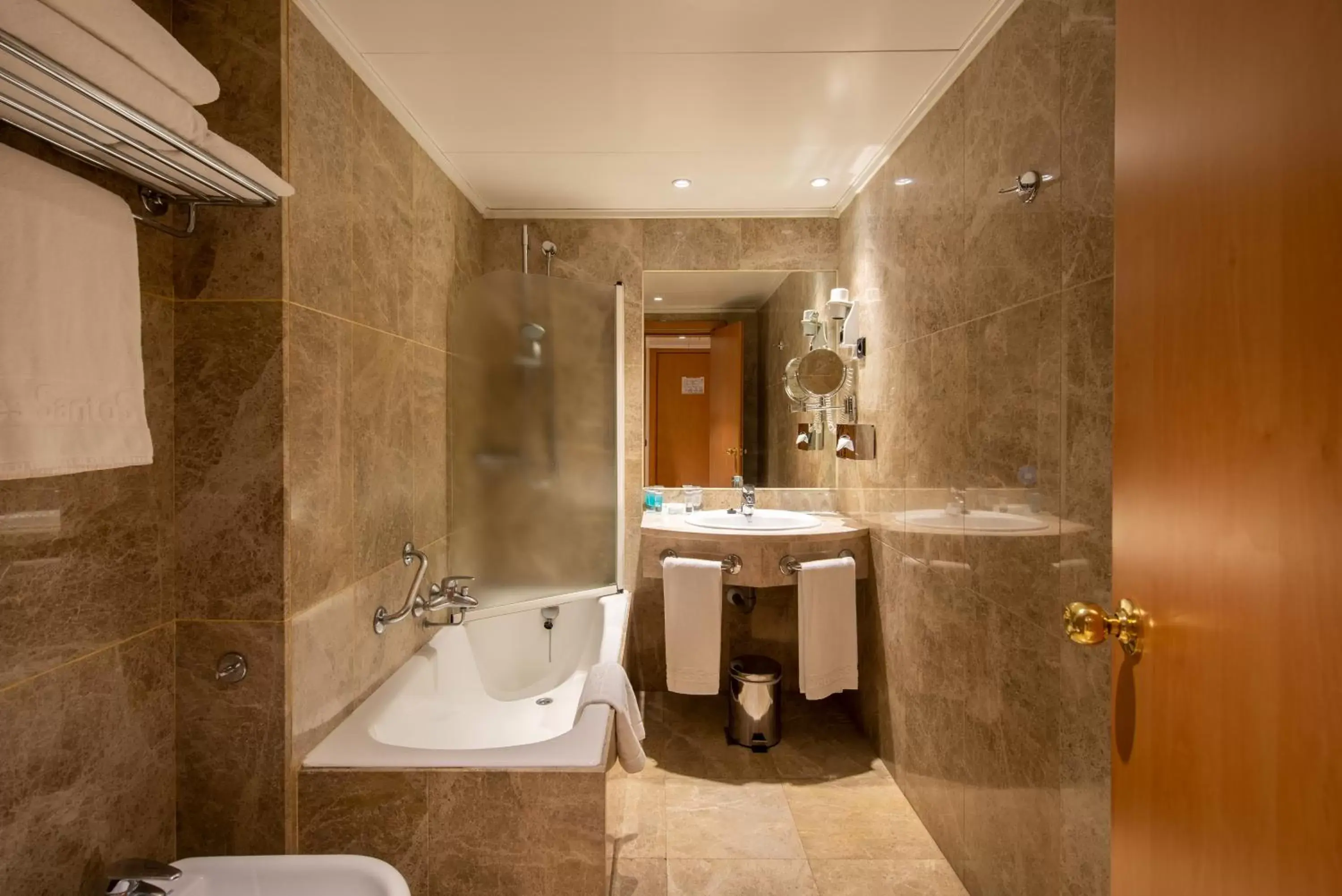 Bathroom in Hotel Praga