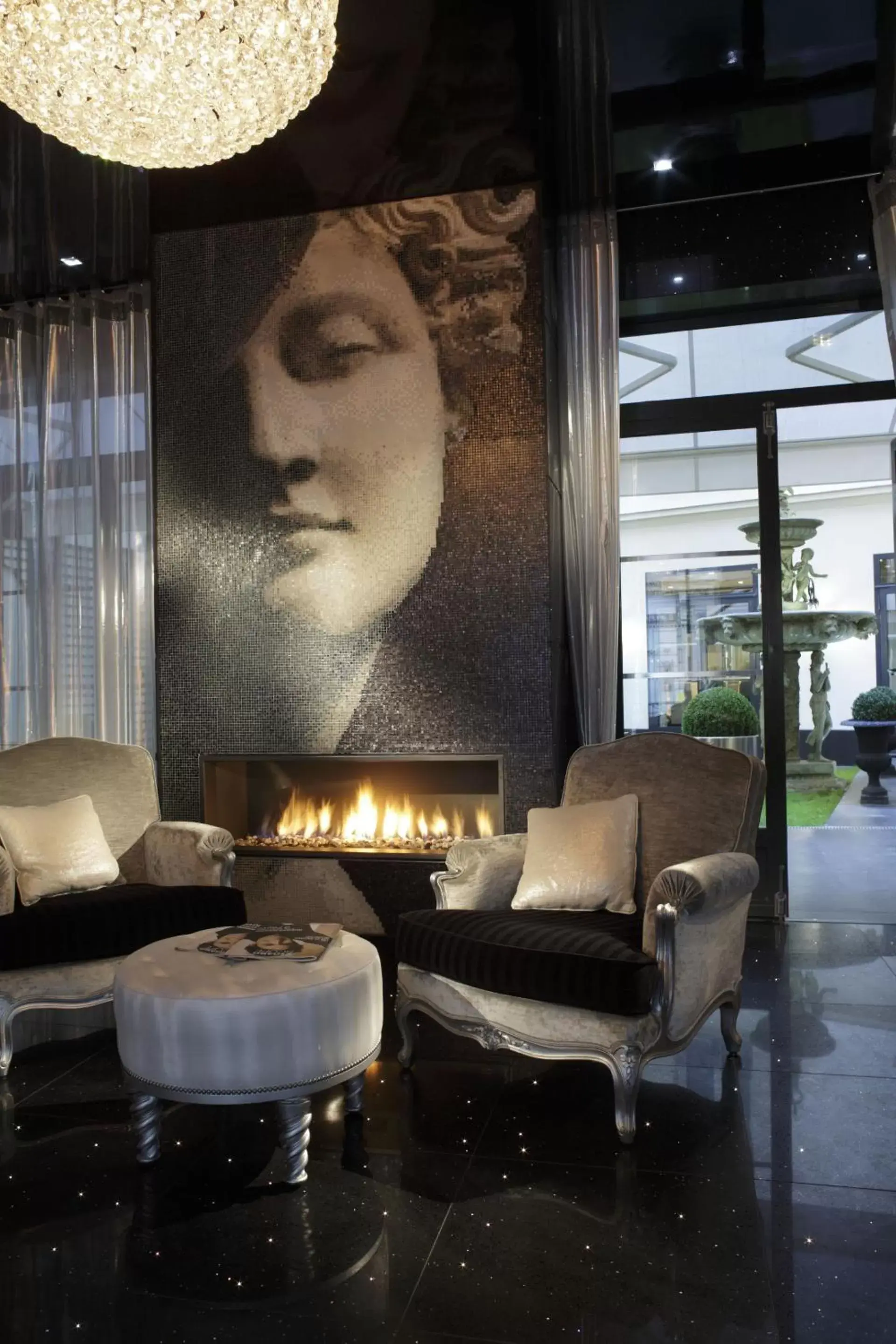 Living room, Lobby/Reception in Maison Albar Hotels Le Diamond