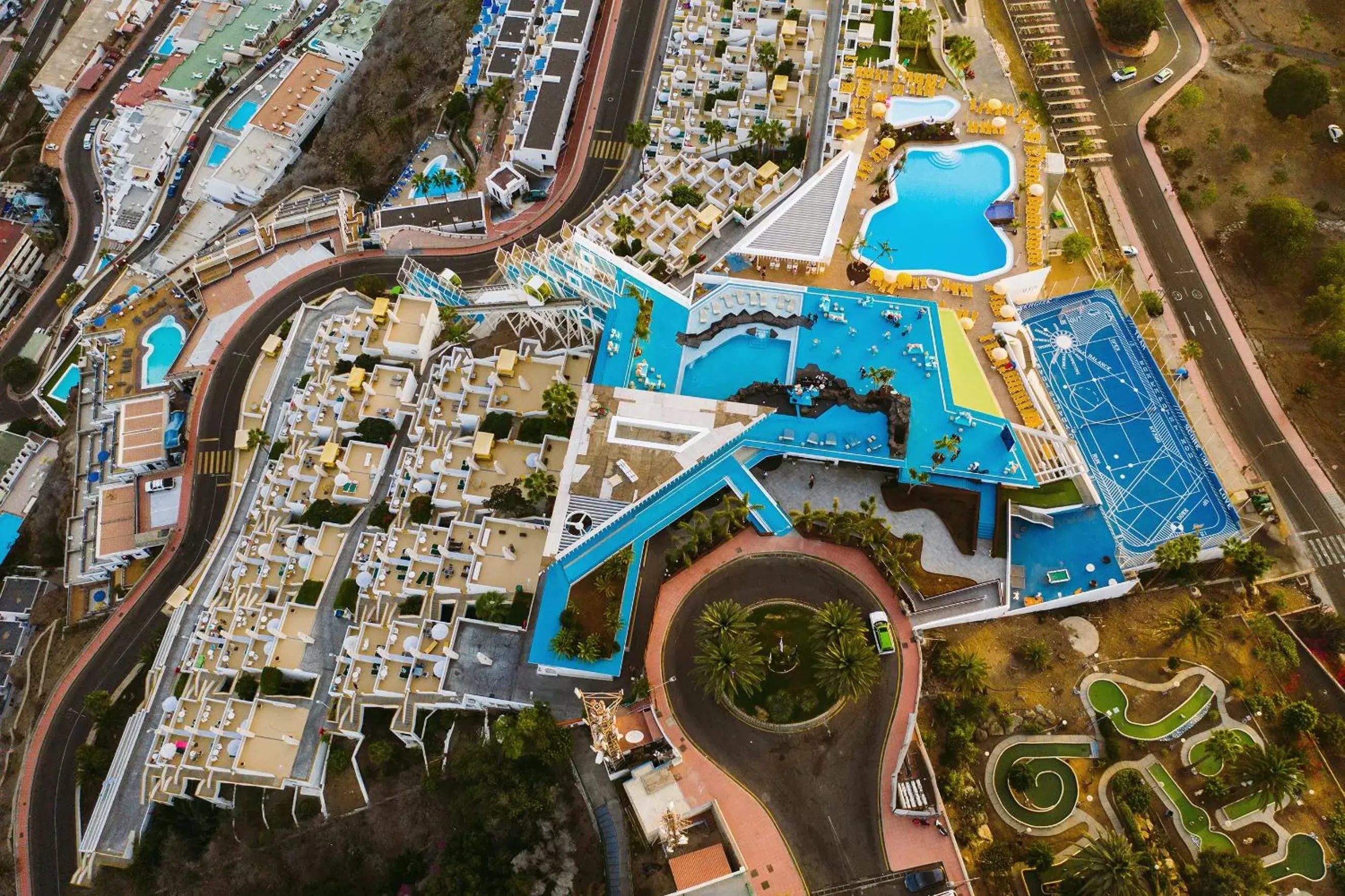 Bird's eye view, Bird's-eye View in Hotel Riosol