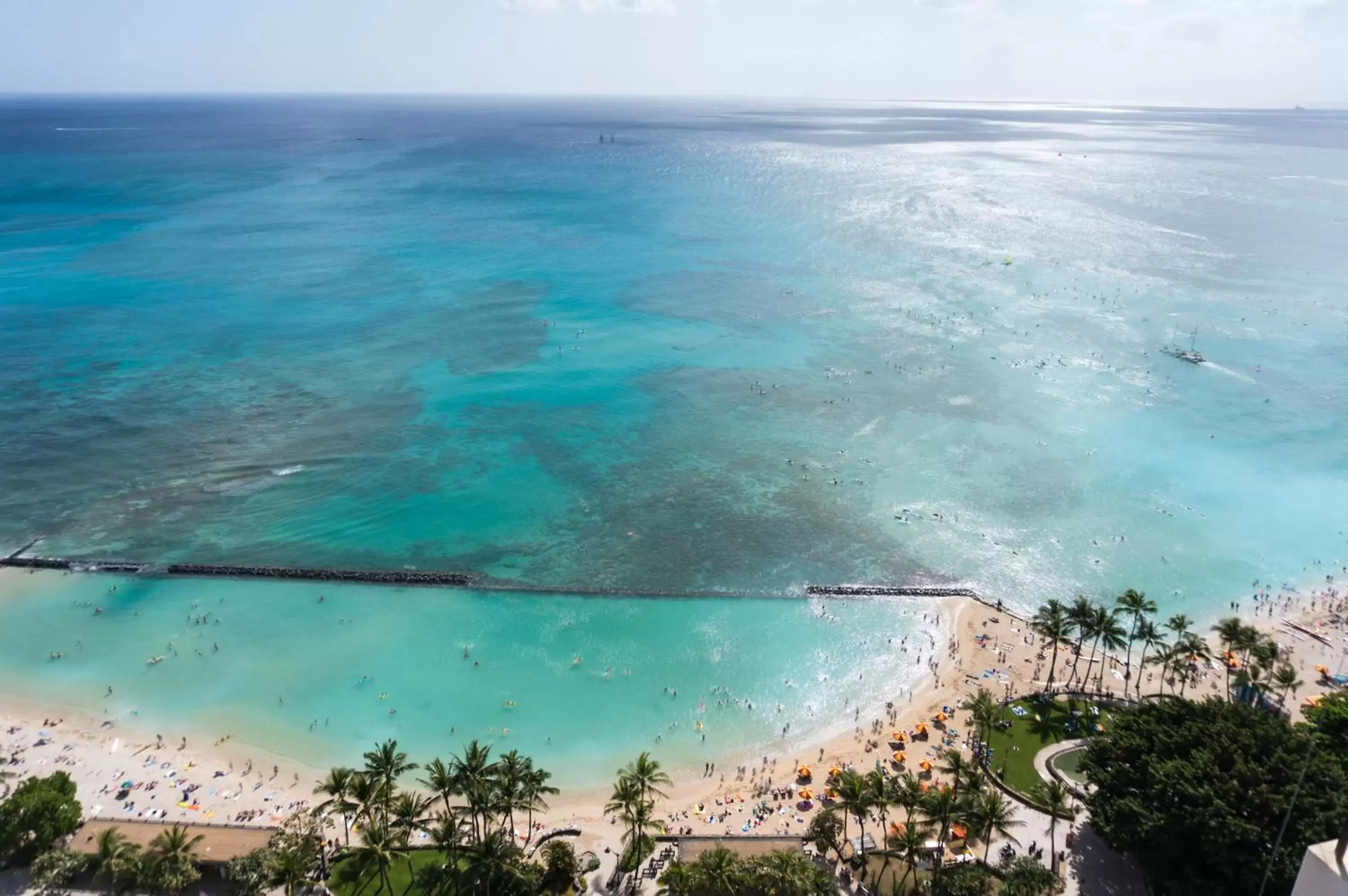 Bird's eye view, Bird's-eye View in Aston Waikiki Beach Tower