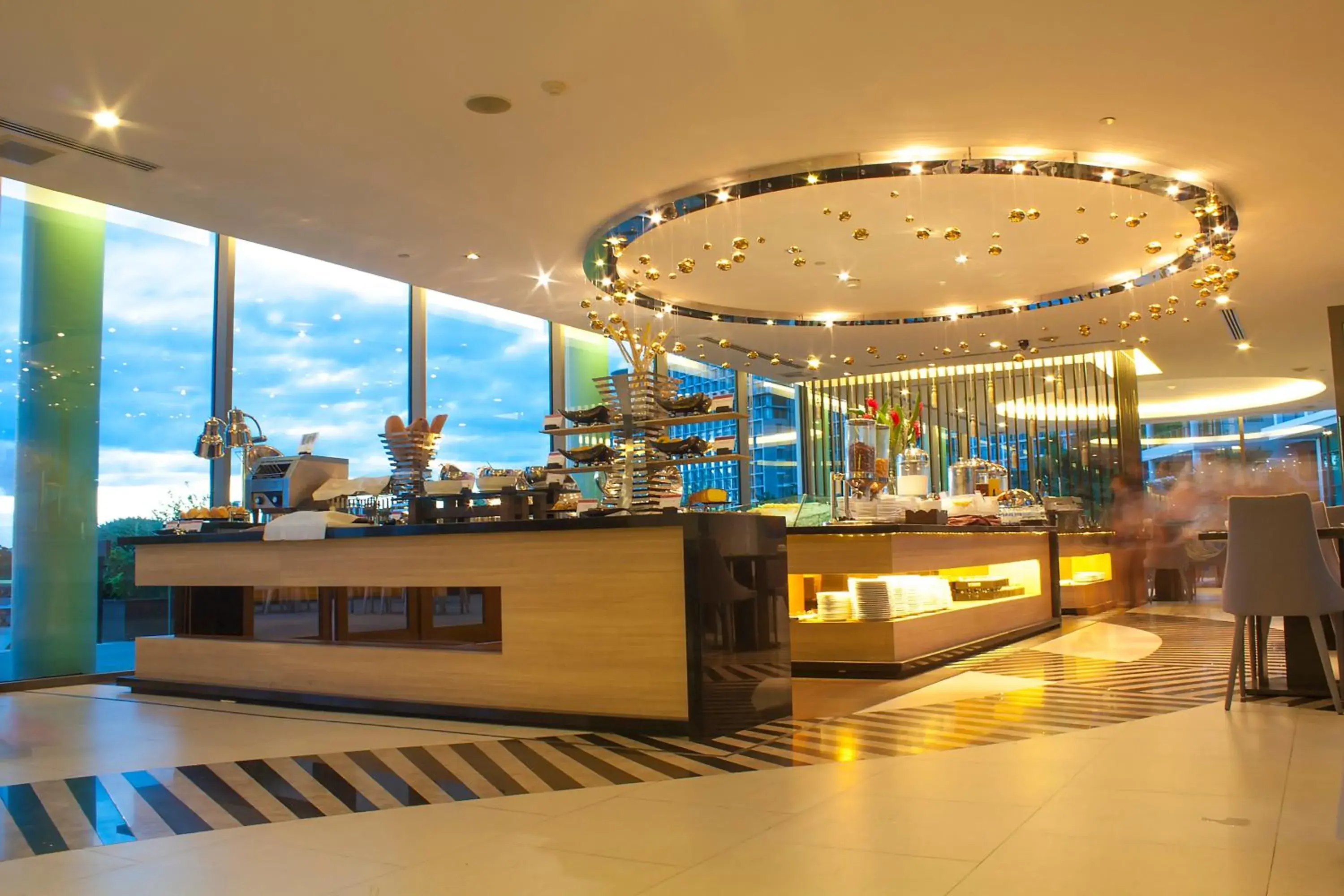 Restaurant/places to eat in Way Hotel Pattaya