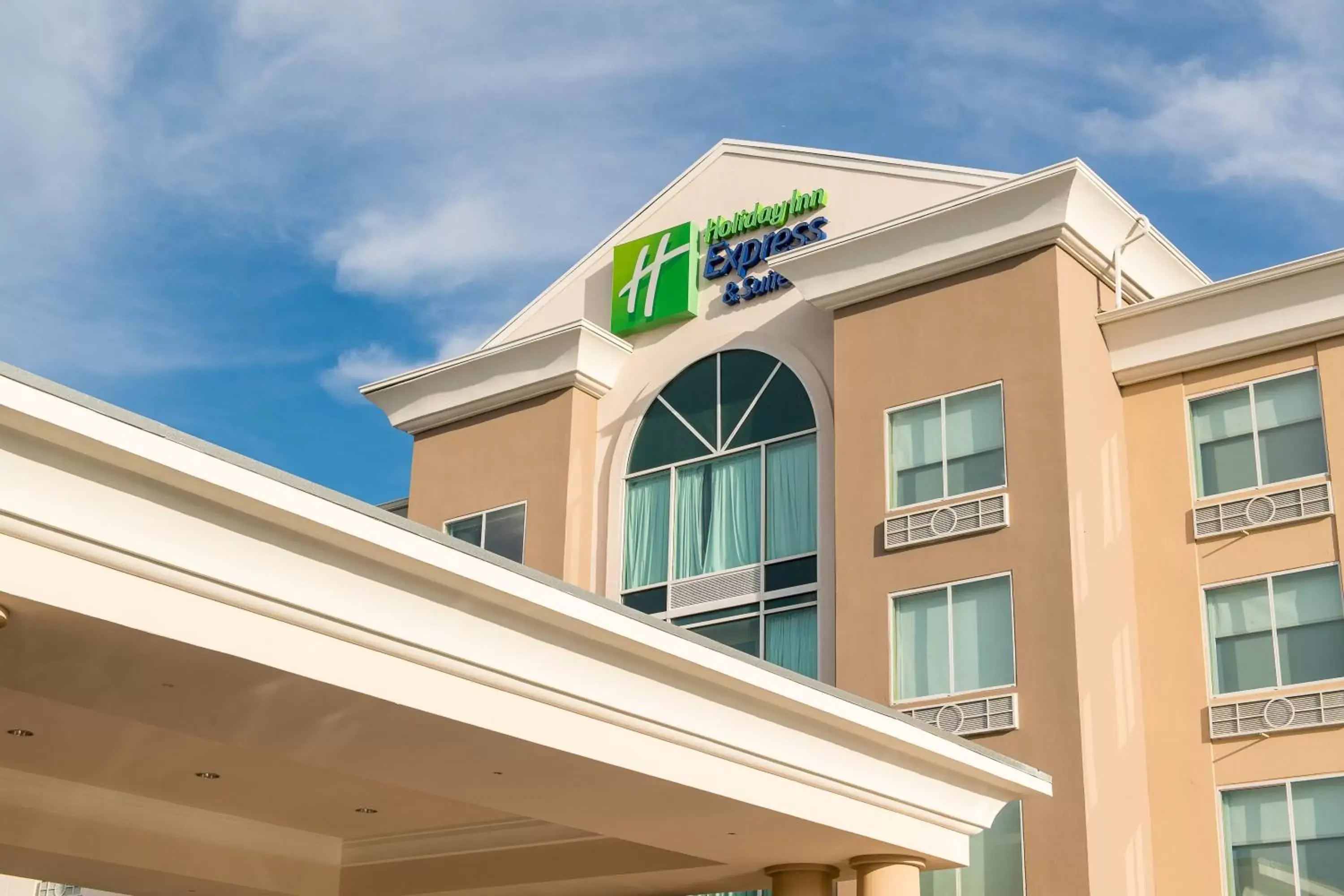 Property Building in Holiday Inn Express & Suites Columbia-I-26 @ Harbison Blvd, an IHG Hotel