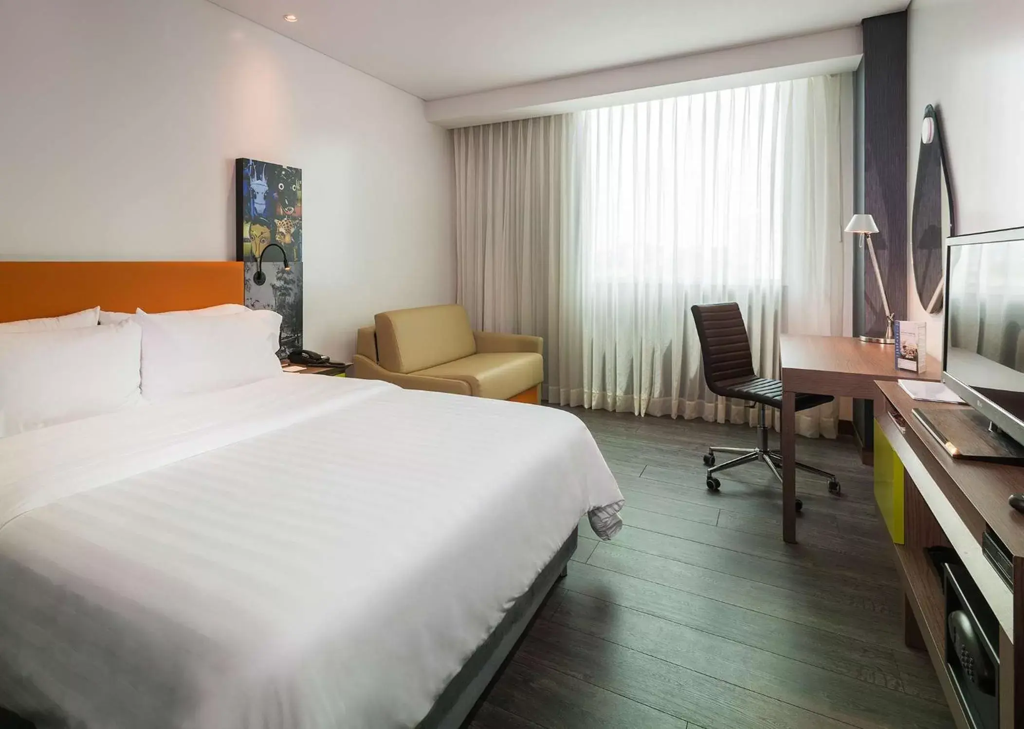 Bedroom, Bed in Hampton by Hilton Barranquilla