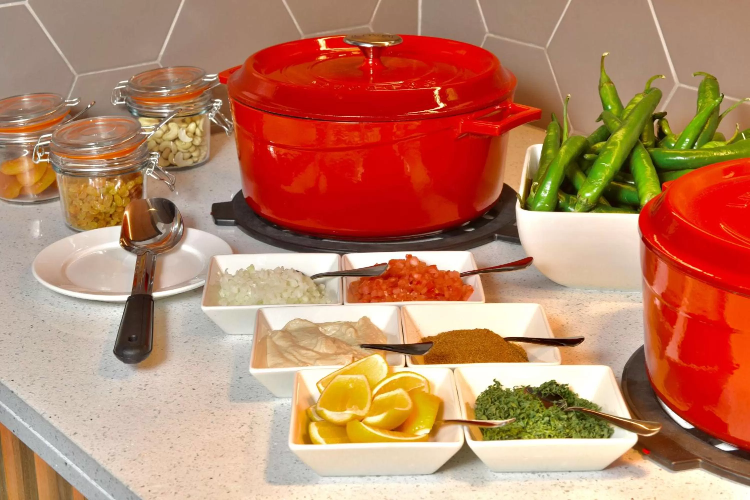 Restaurant/places to eat in Hilton Garden Inn Bahrain Bay