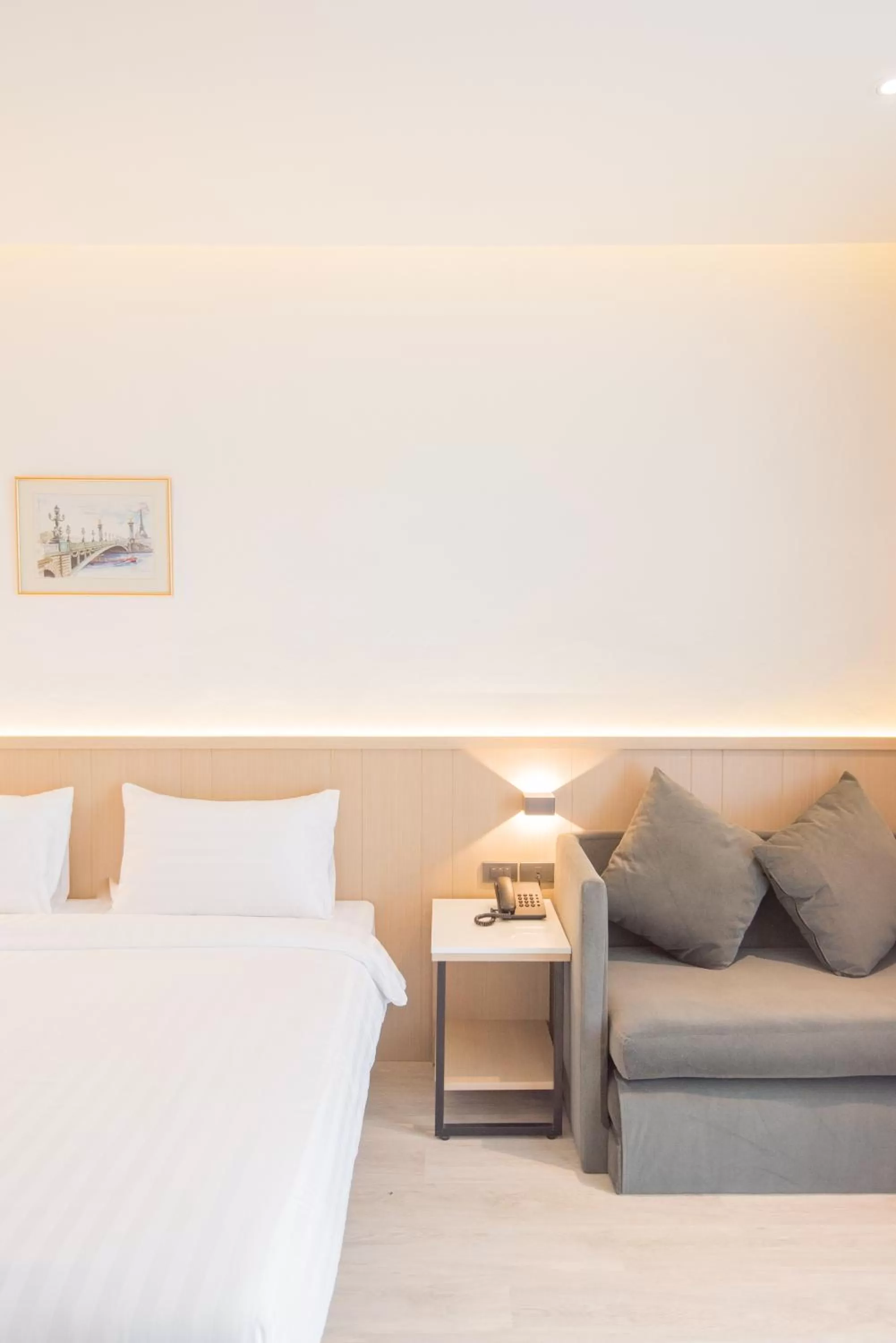 Bed in Madison Bangkok Hotel