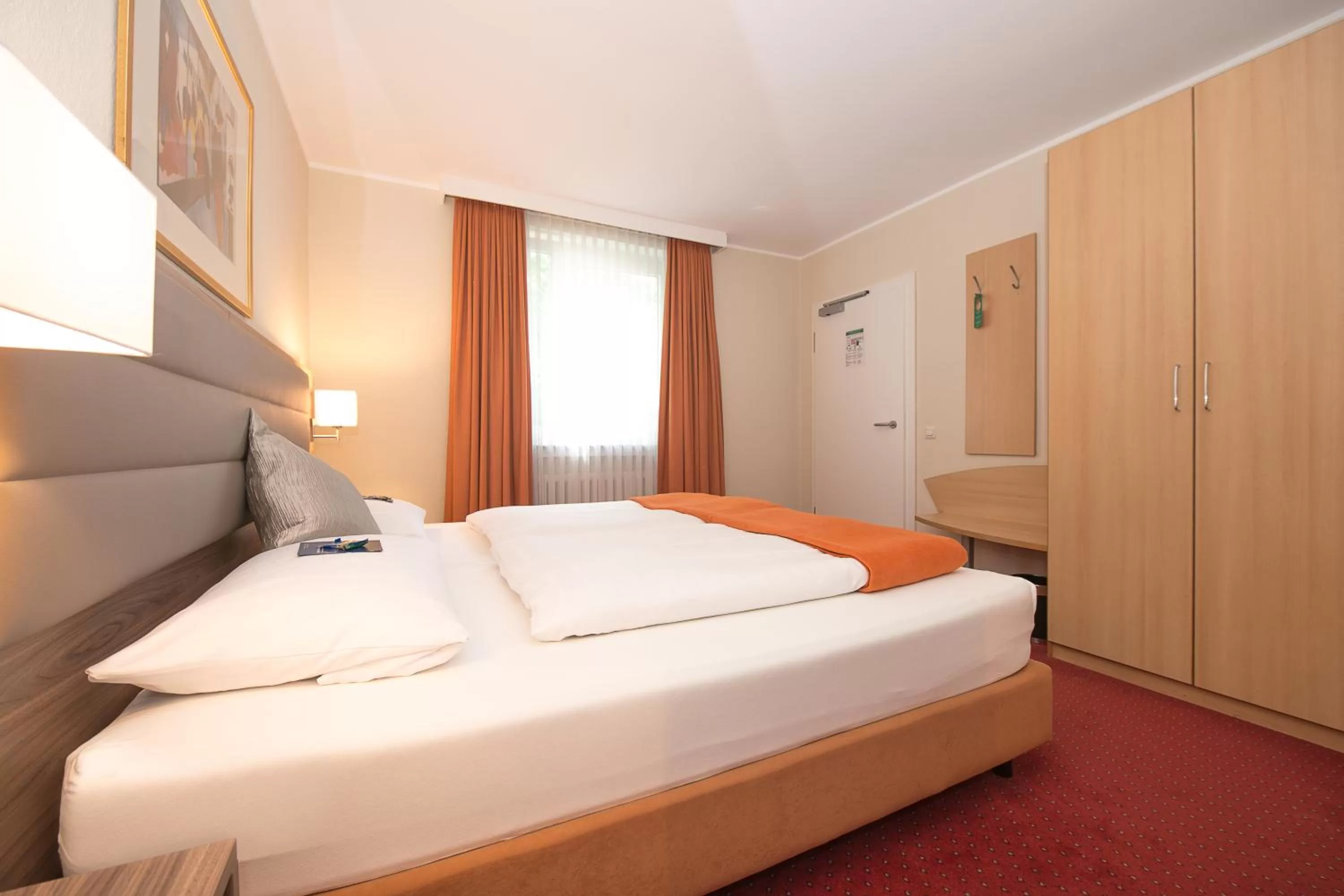 Photo of the whole room, Bed in Comfort Garni Stadtzentrum Hotel